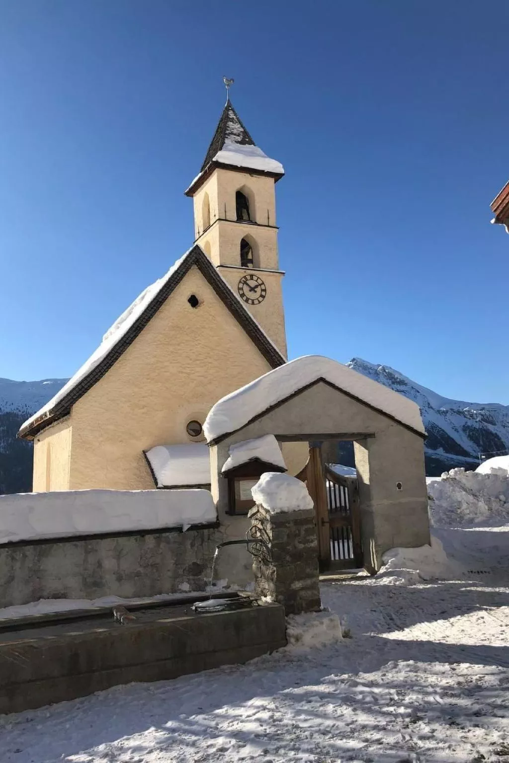 Haus Lü D'aint-Buiten