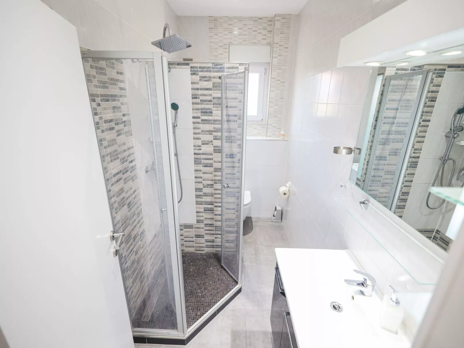 Apartment Sukosan-Image-tags.info