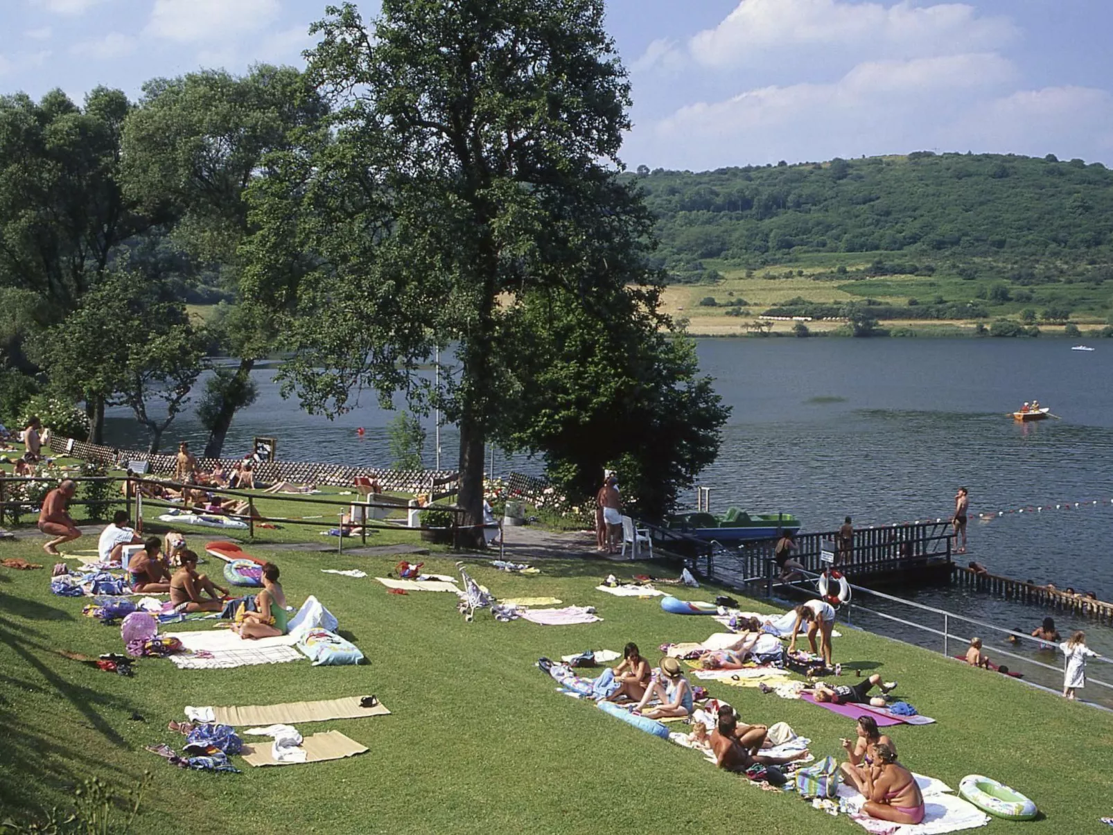 Appartement in Schalkenmehren mit Schönem Balkon-Image-tags.info