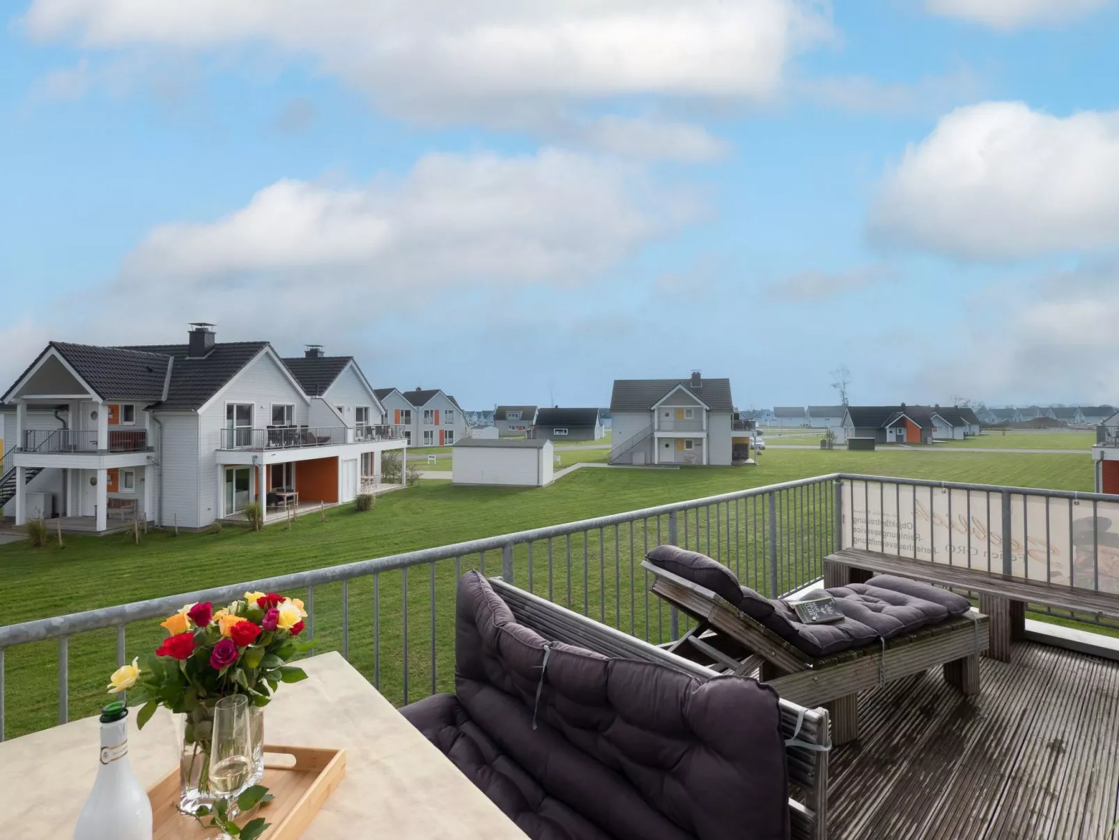 Fewo Kapitän James Cook, E-Ladesäule, Wasserbett-Image-tags.info