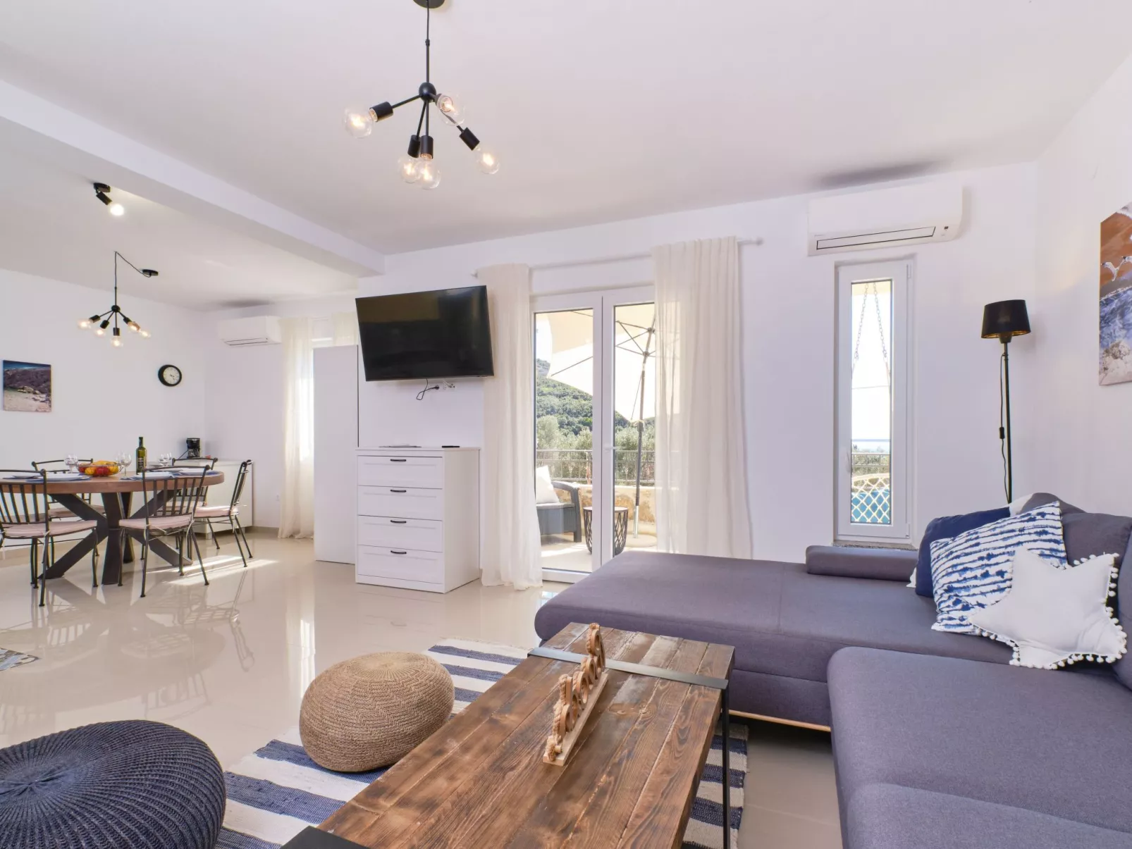 Mea Cres Meer Villa-Binnen