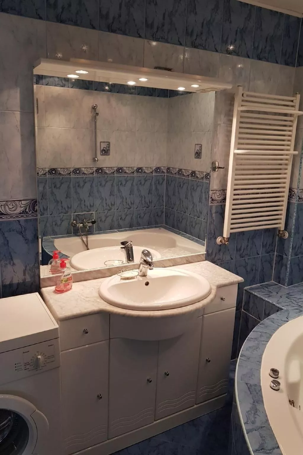 Komfortable Ferienwohnung inmitten der Altstadt-Image-tags.info