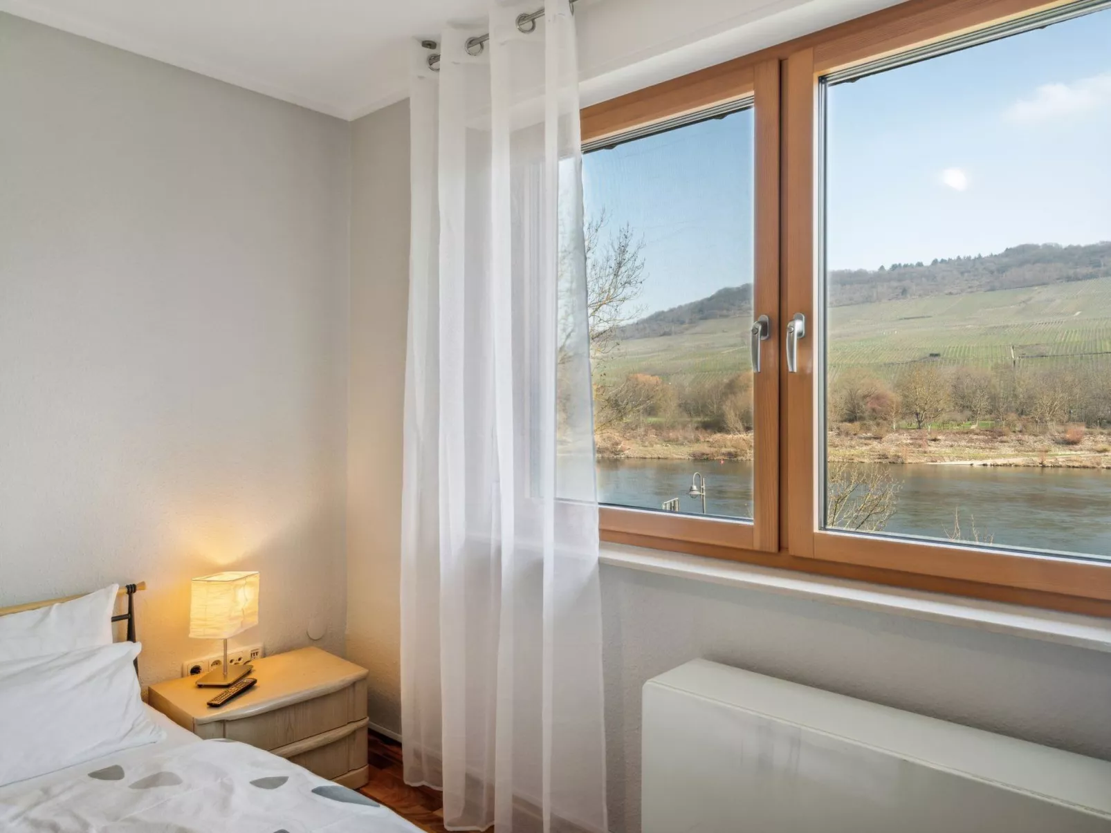 Mit Balkon und schönem Moselblick-Binnen