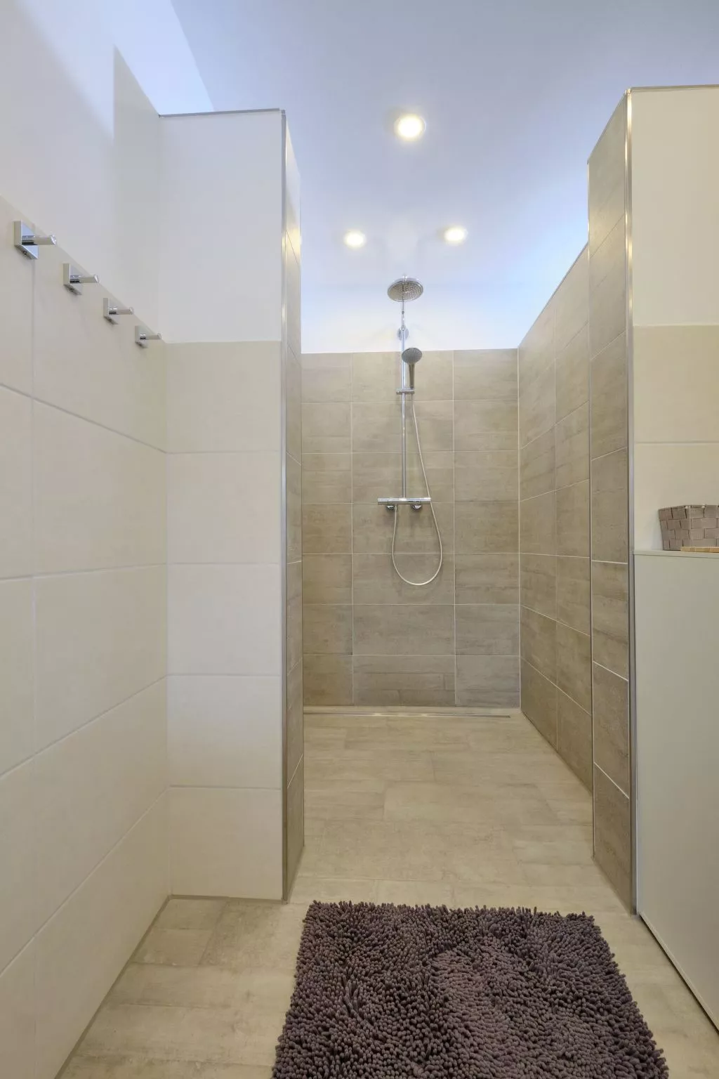 Appartement mit Garten, Grill und Terrasse-Binnen