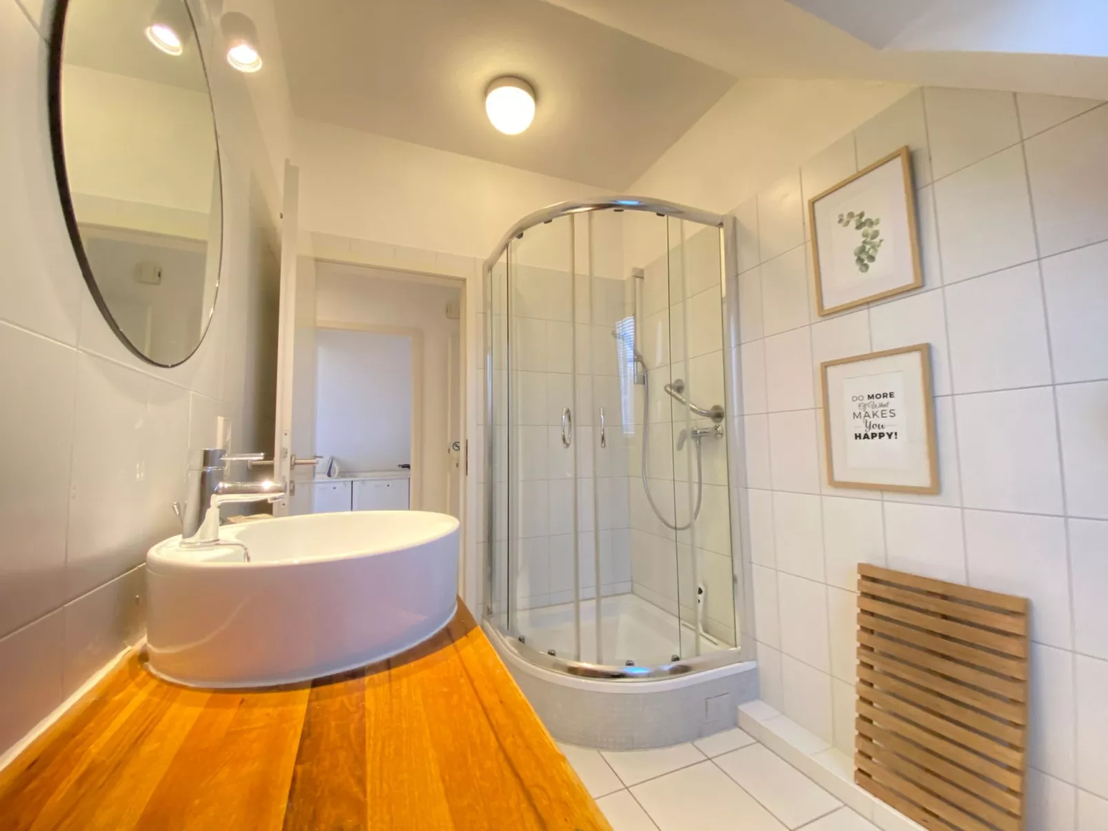 Mit Stellplatz mitten im Grünen-Binnen