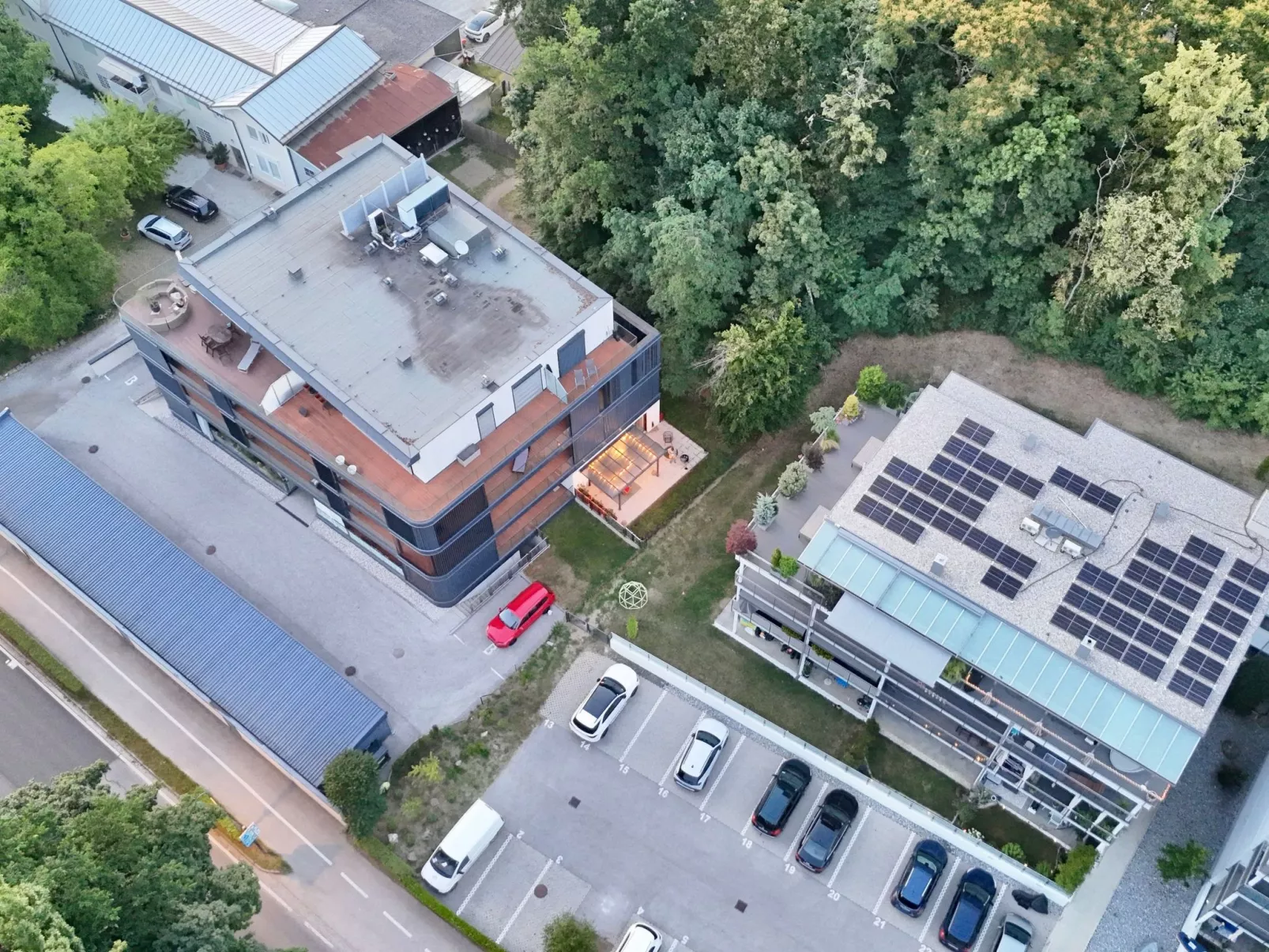 Gartenwohnung-Buiten