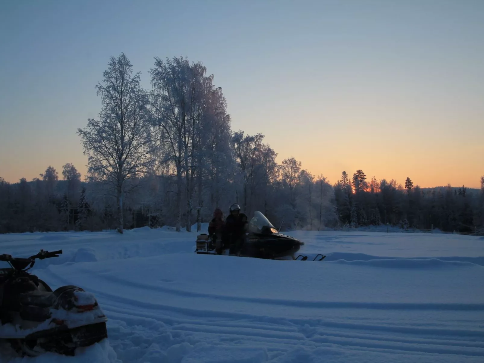 Anwesen mit eigenem Garten und Grill-Buiten