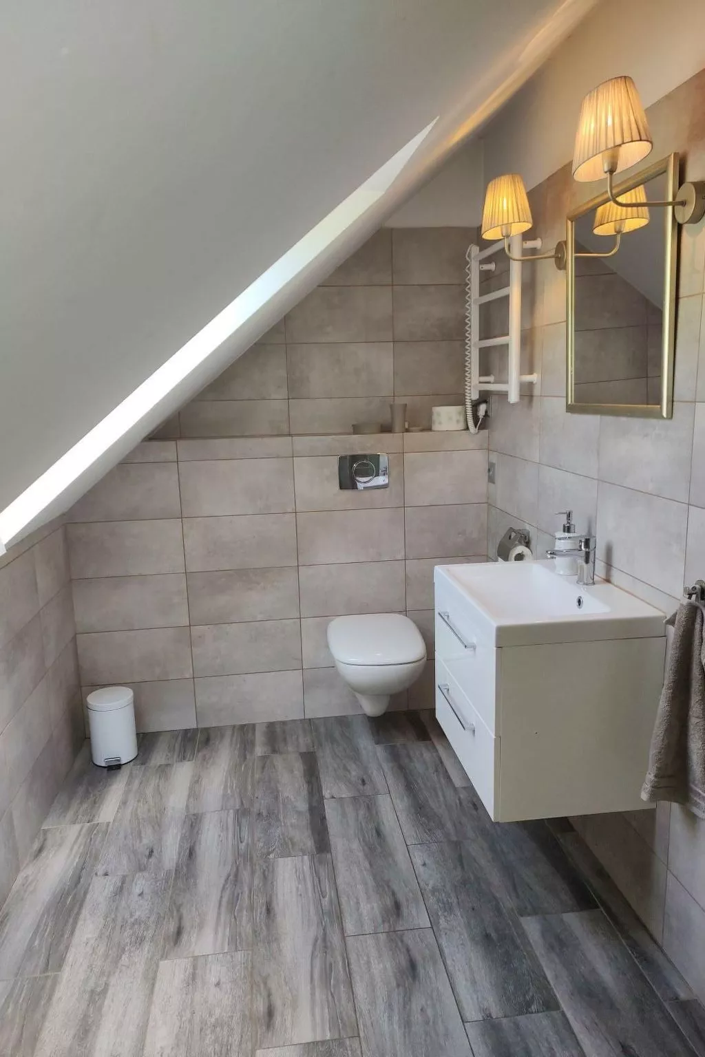 Modernes Ferienhaus in Kiczora mit Großem Garten - Binnen