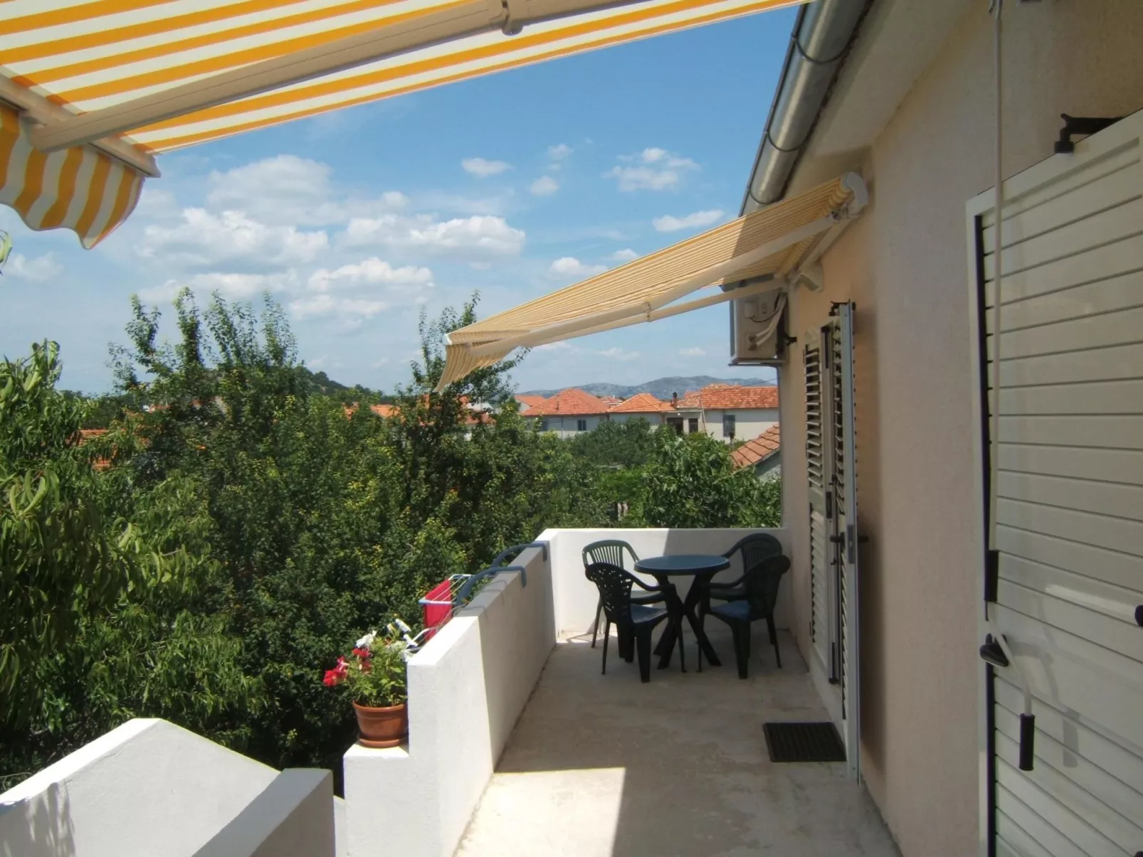 Kleines Apartment Emil Vanily-Image-tags.info