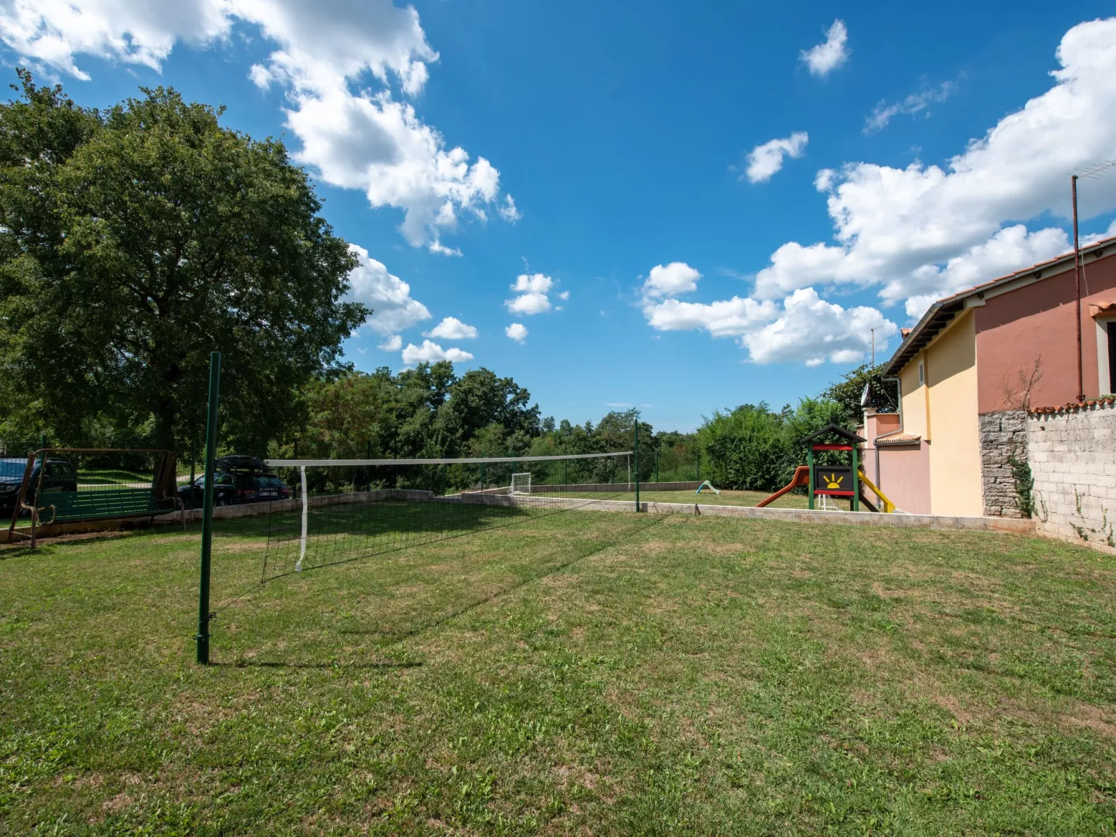 In Krculi mit Privatem Pool-Buiten