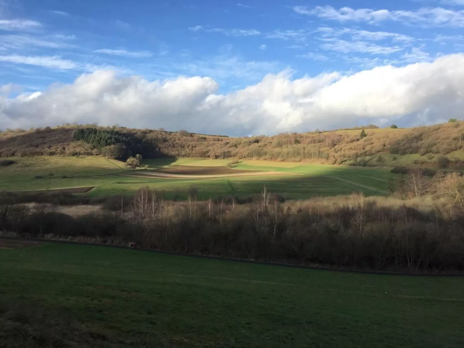 Helle Ferienwohnung in Mehren mit Eigenem Garten-Buiten