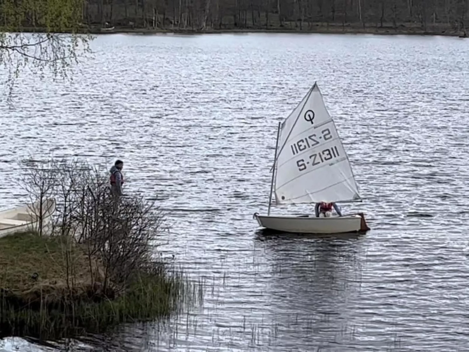 Villa "Vitasjö" mit Terrasse, Grill und Garten-Buiten