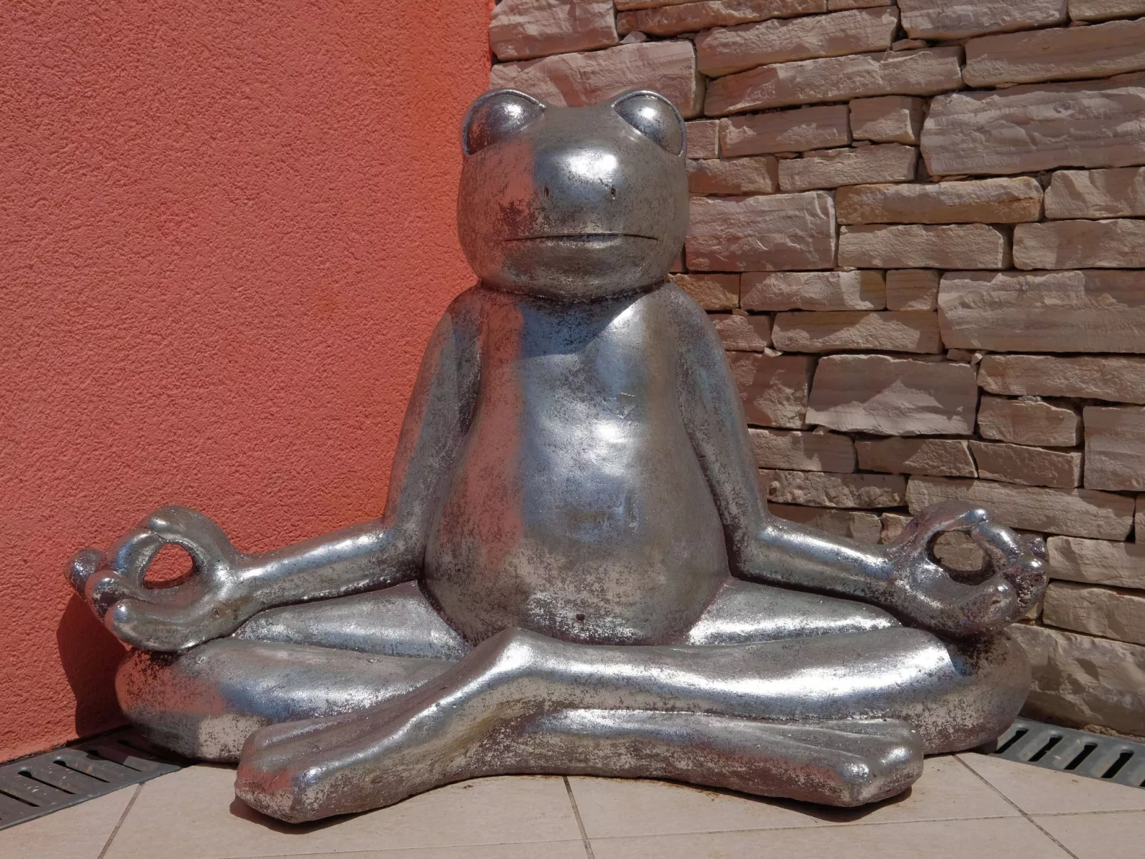 Geräumige Ferienwohnung Lavanda 4-Buiten