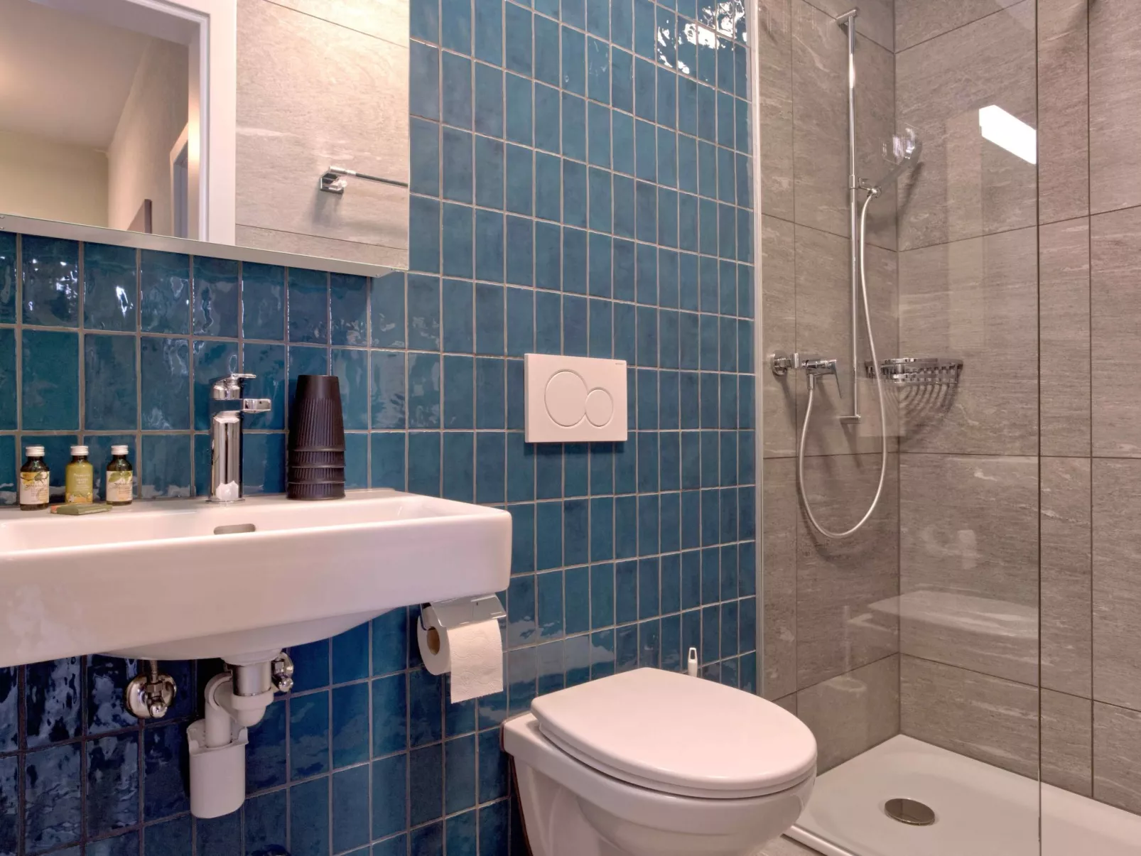 BANK House Suite 204-Binnen