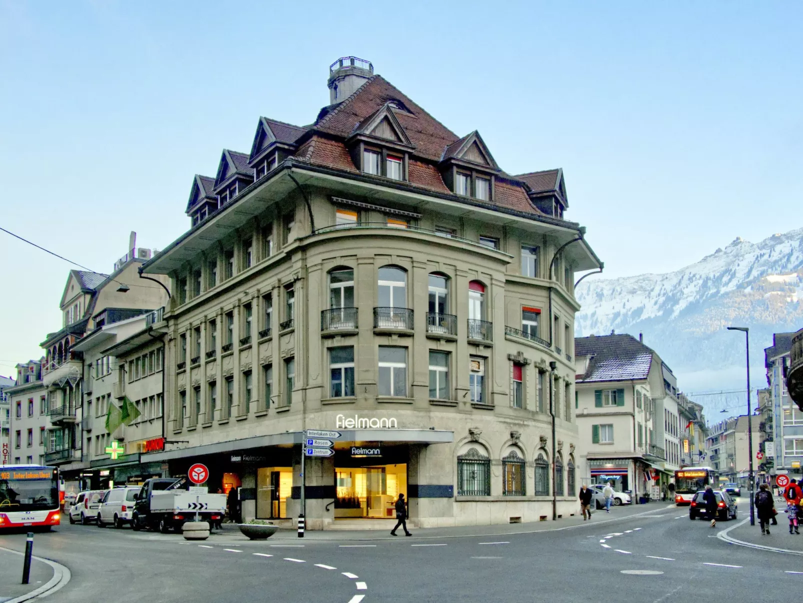 Bank House Suite 303-Buiten