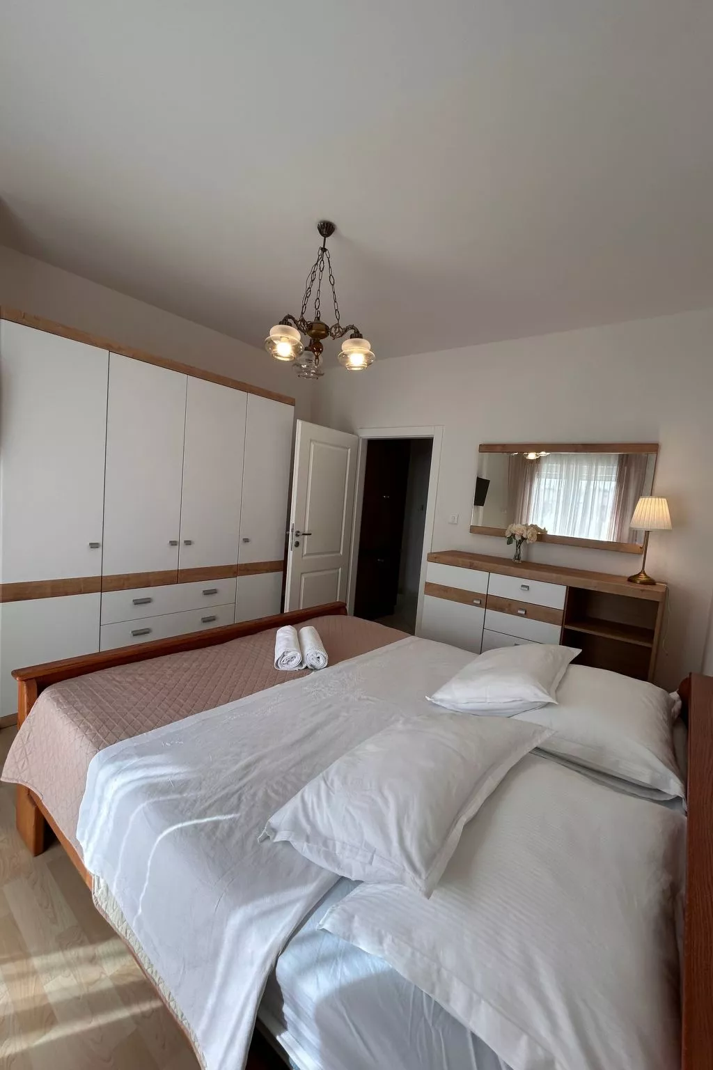 Coastal Comfort Apartment Teilen Speichern-Binnen