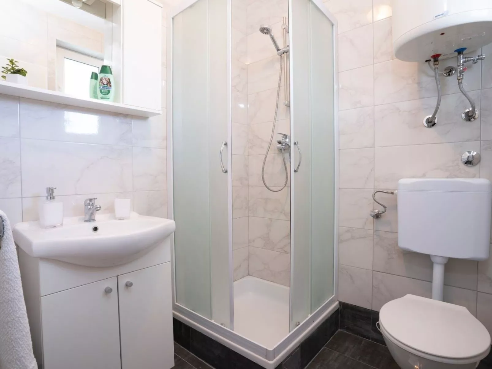 Angenehmes Apartment in Sveti Filip I Jakov mit privatem Parkplatz-Binnen