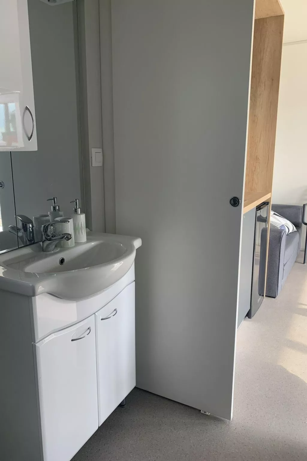 Strandhaus Danica - Ferienanlage Bain, Žut - Kornati-Binnen