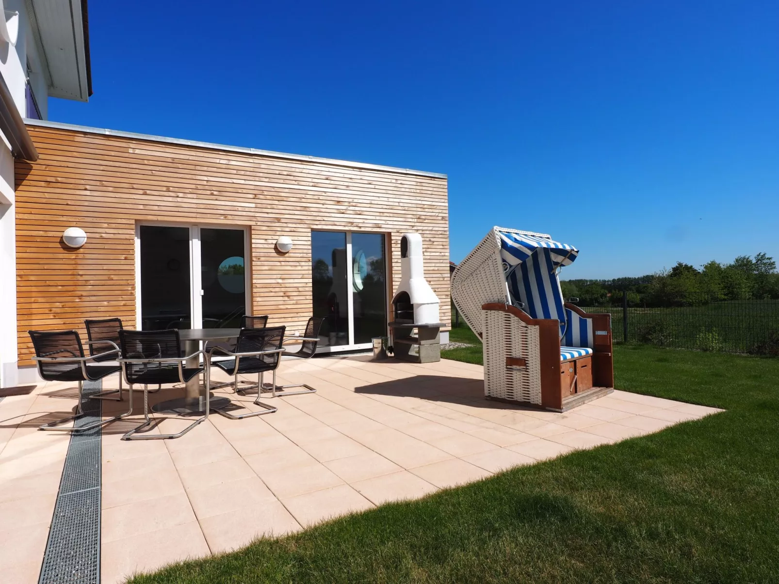 Ferienvilla in Hohenkirchen mit Privatem Pool Birdieweg 11a-Buiten