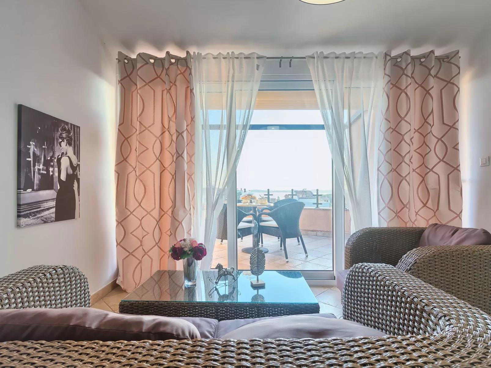 Geräumige Ferienwohnung für vier Personen mit Balkon und Meerblick-Binnen