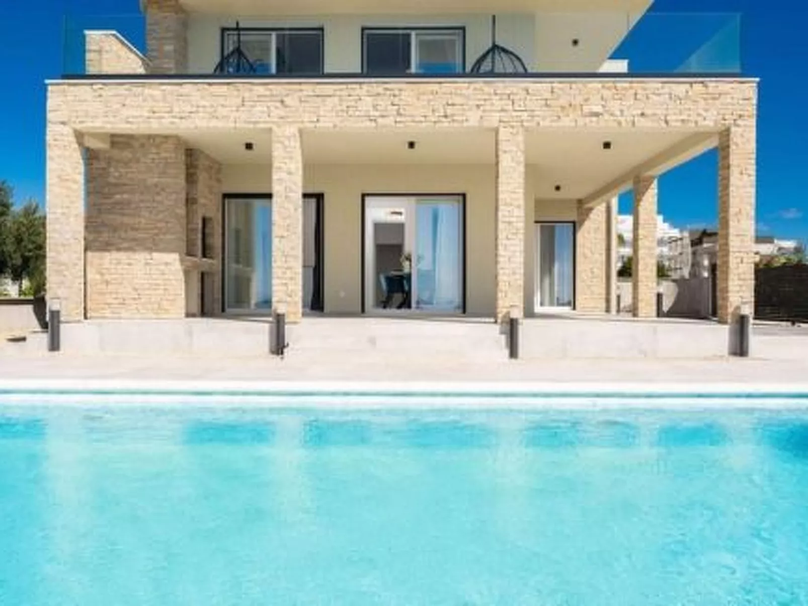 Luxuriöse Villa direkt am Meer - Agentur TA Leut-Buiten