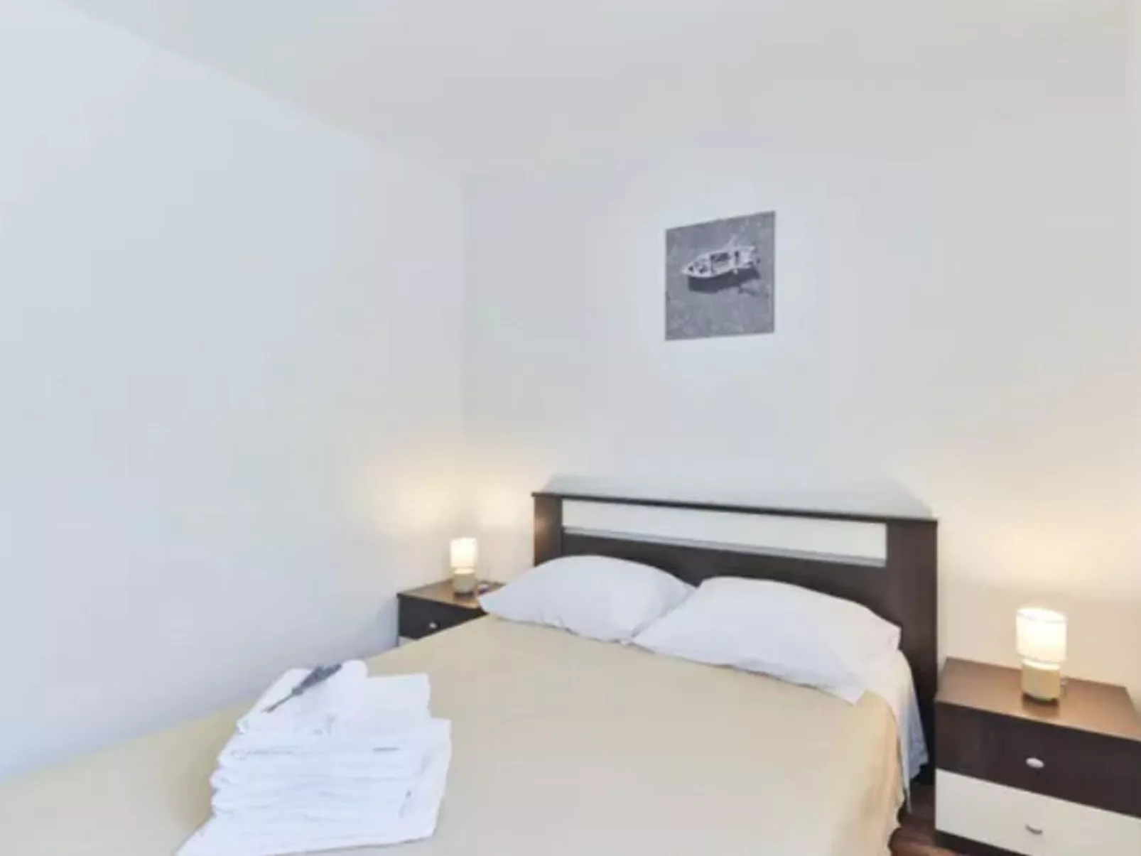 Wohnung Kim Red -von TA Leut Agency-Binnen