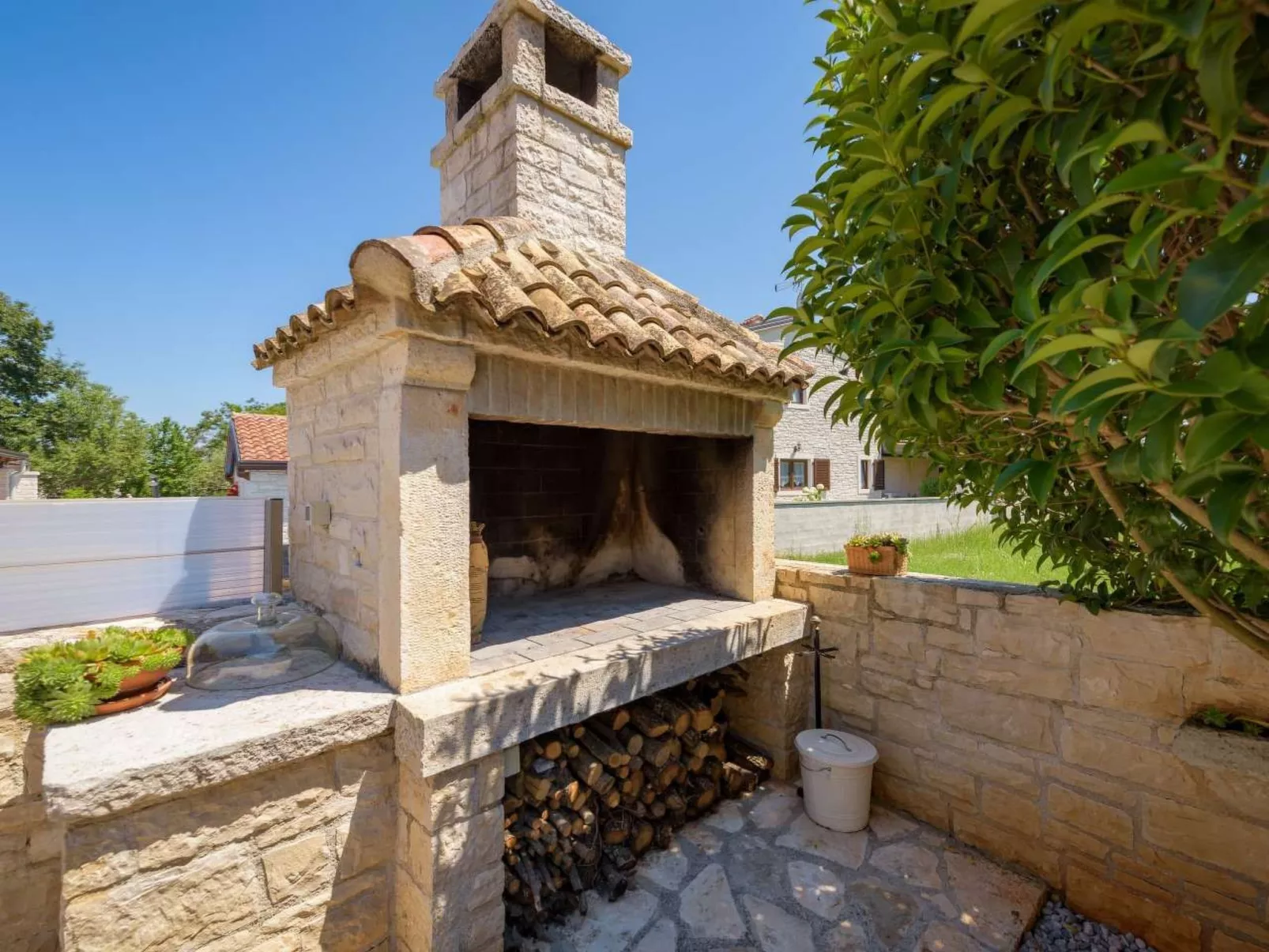 Villa Crystal-Buiten