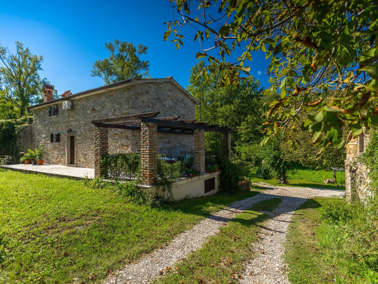 Villa Alte Mühle-Buiten