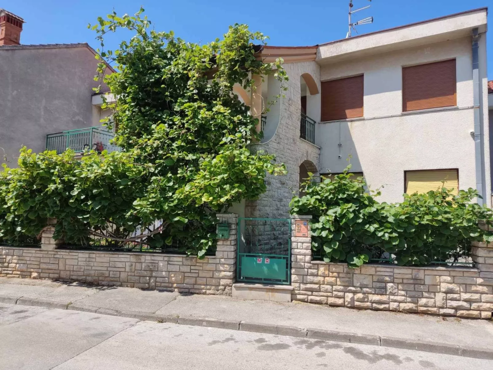 200m vom Strand entfernt-Buiten