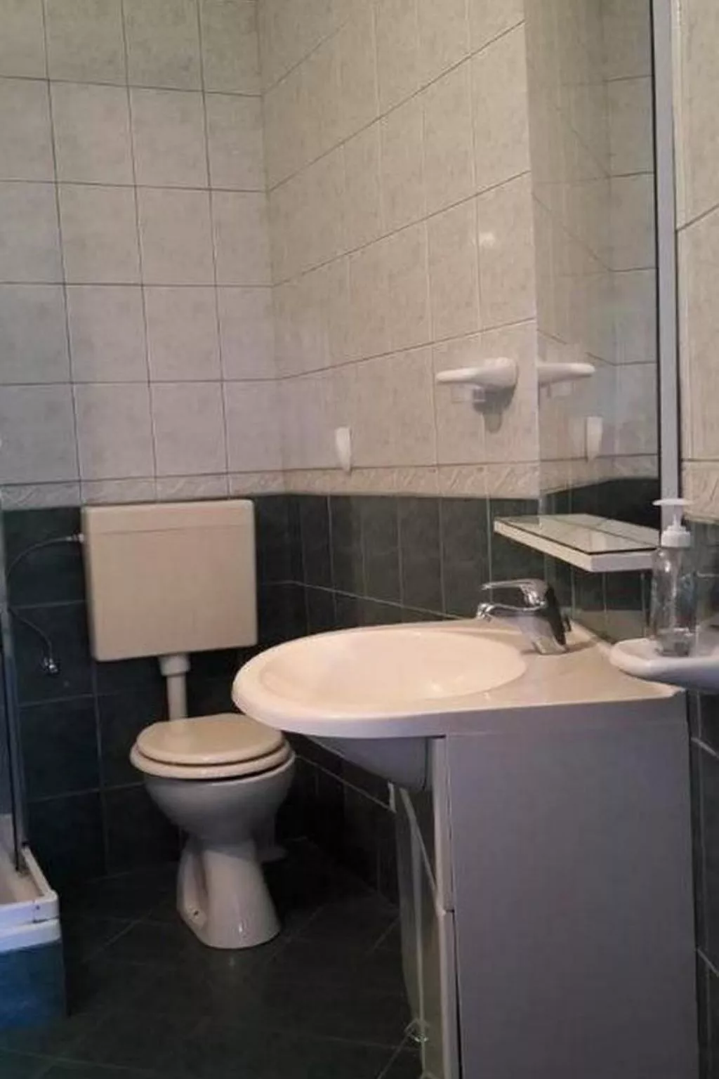 Für vier Personen mit Terrasse-Image-tags.info