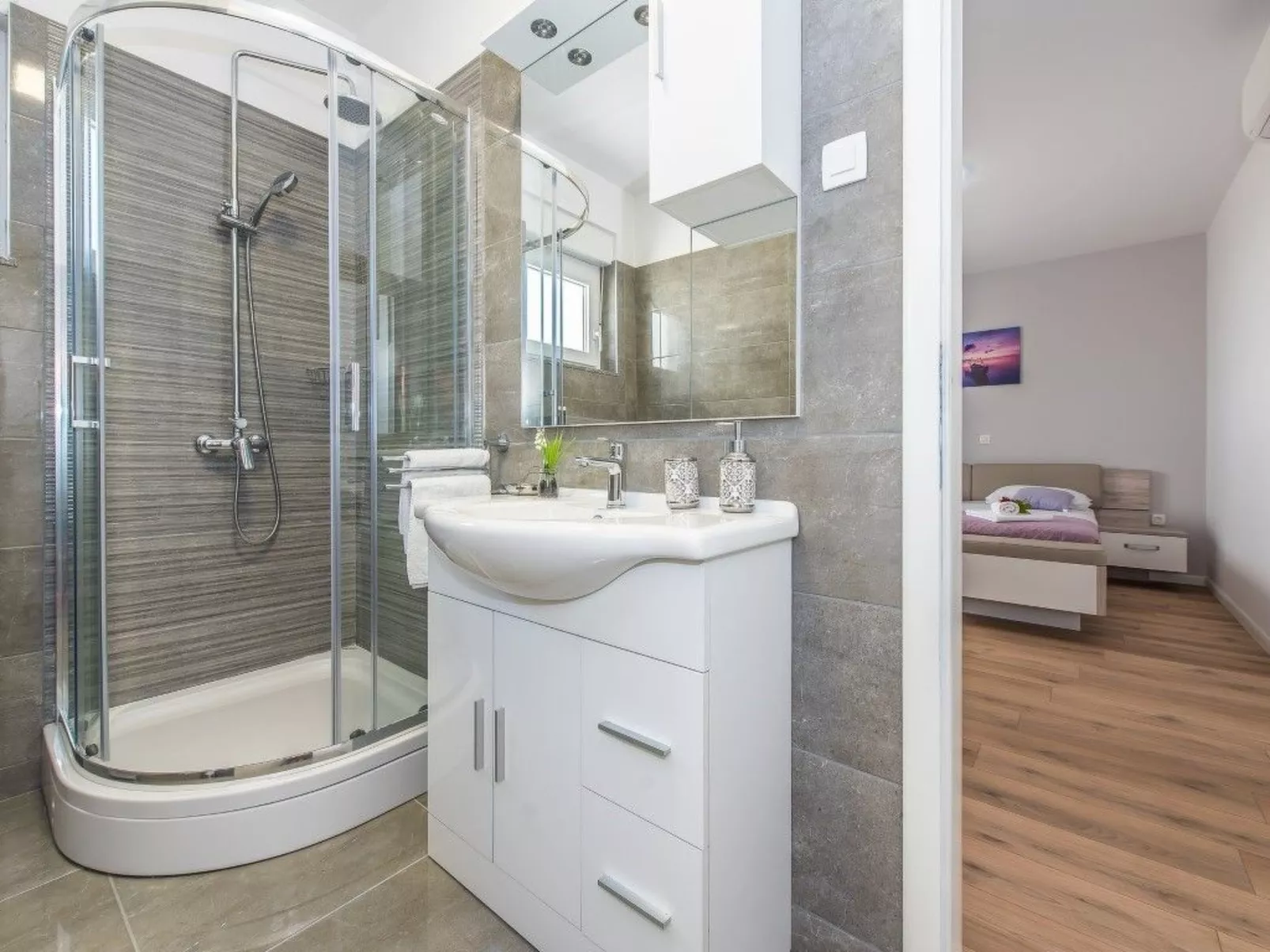 Villa Mandalina mit Pool und herrlichem Meerblick-Binnen