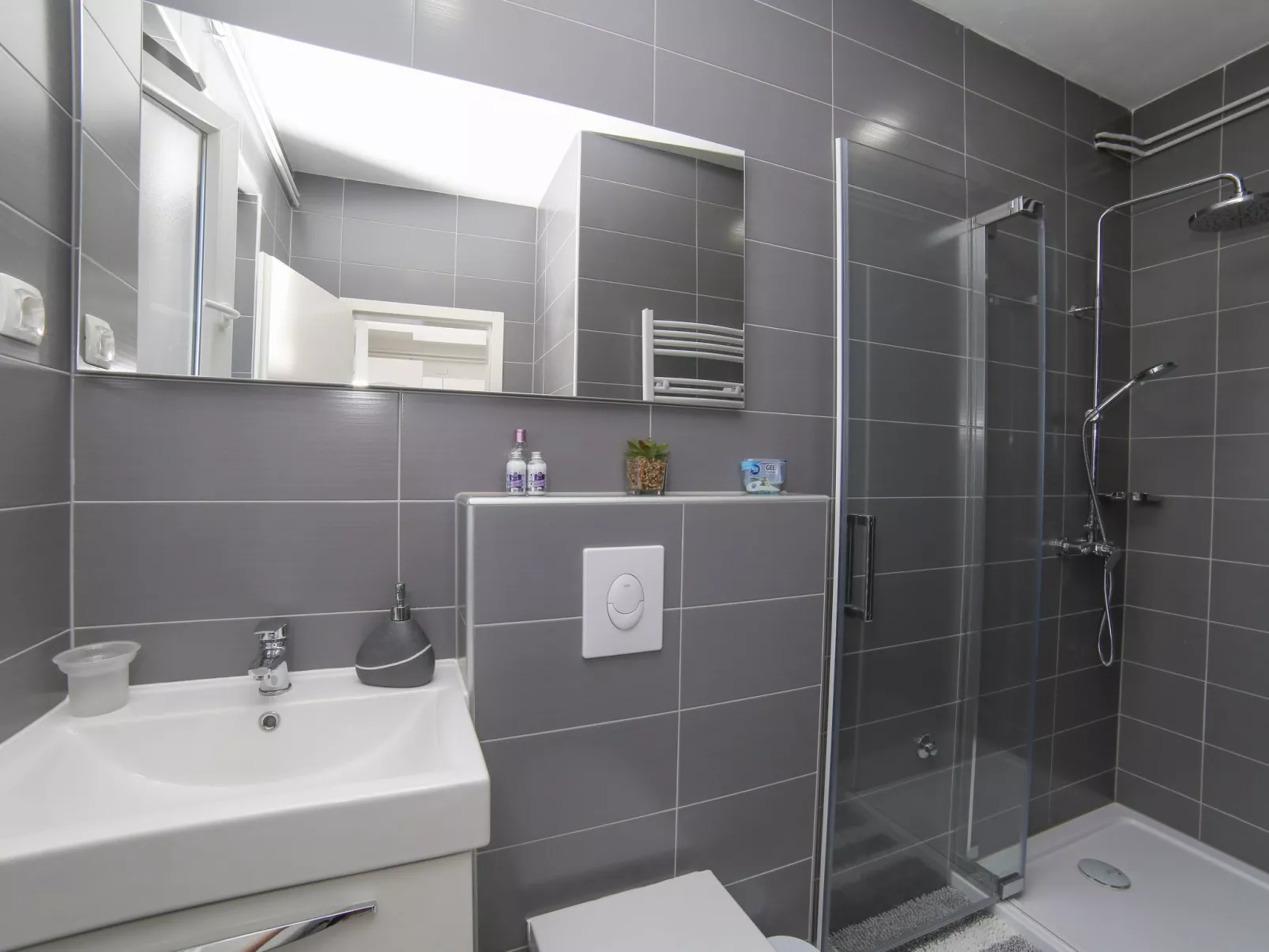 Komplett ausgestattete Wohnung für 7 Personen-Binnen