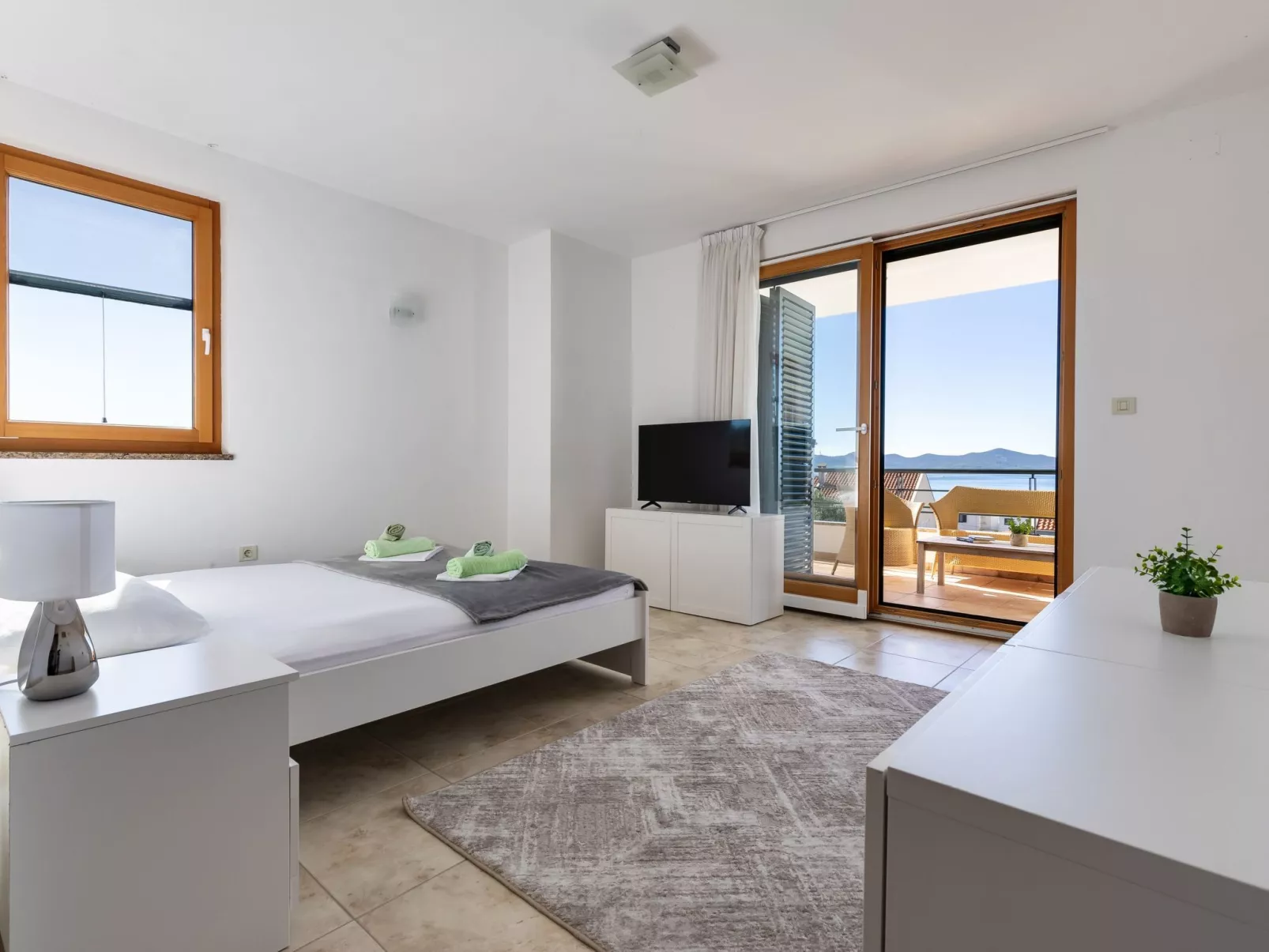 Luxuriöse Villa mit Meerblick - von TA Leut Agency-Binnen