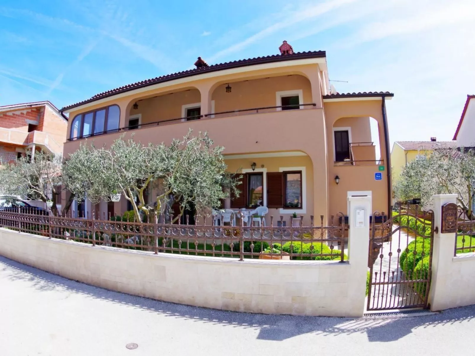 In Pula mit Grill, Garten und Terrasse-Buiten