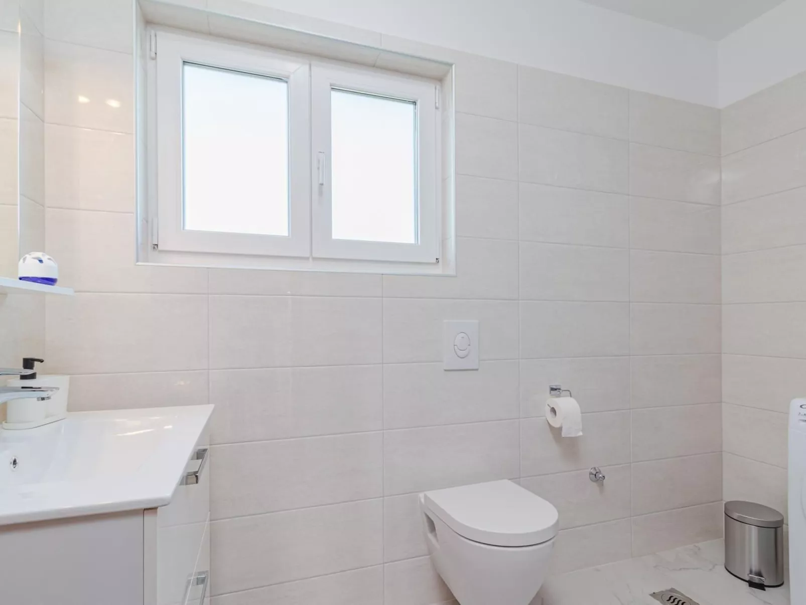 Ferienvilla "Villa Berg" mit privatem Pool-Binnen