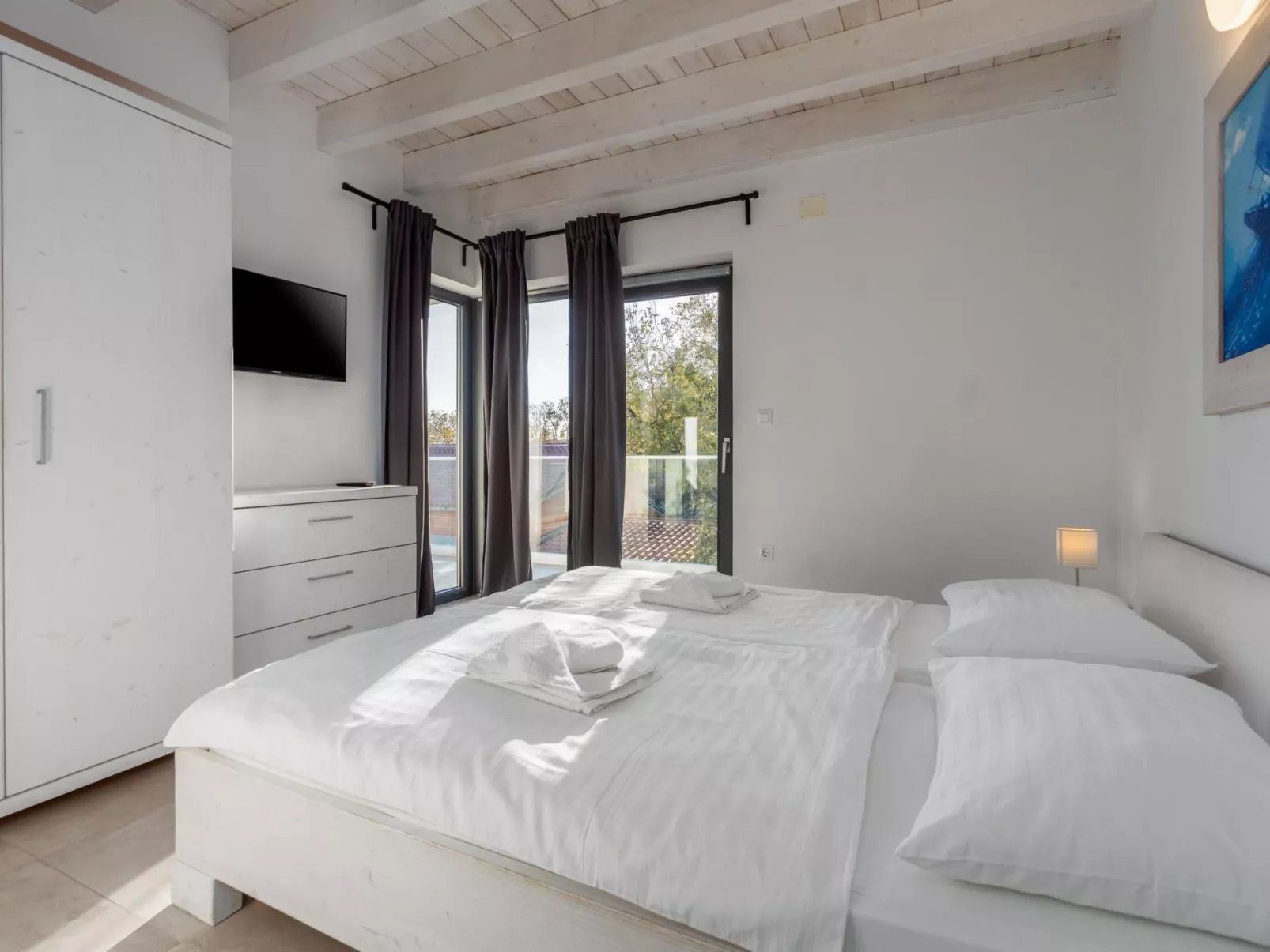 Villa Luna mit Pool, Sauna, Whirlpool, Tennisplatz-Image-tags.info