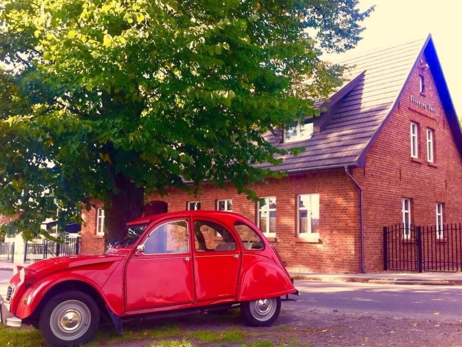 Anwesen mit Garten, Grill und Terrasse-Binnen