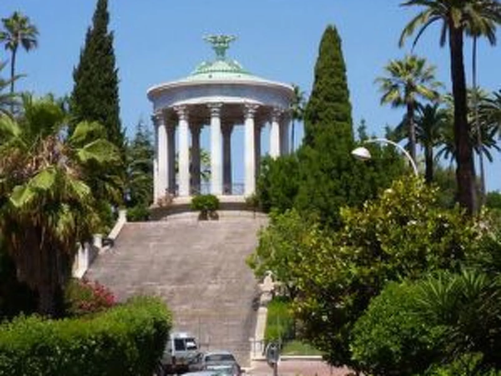 Mit privatem Garten und Terrasse-Buiten