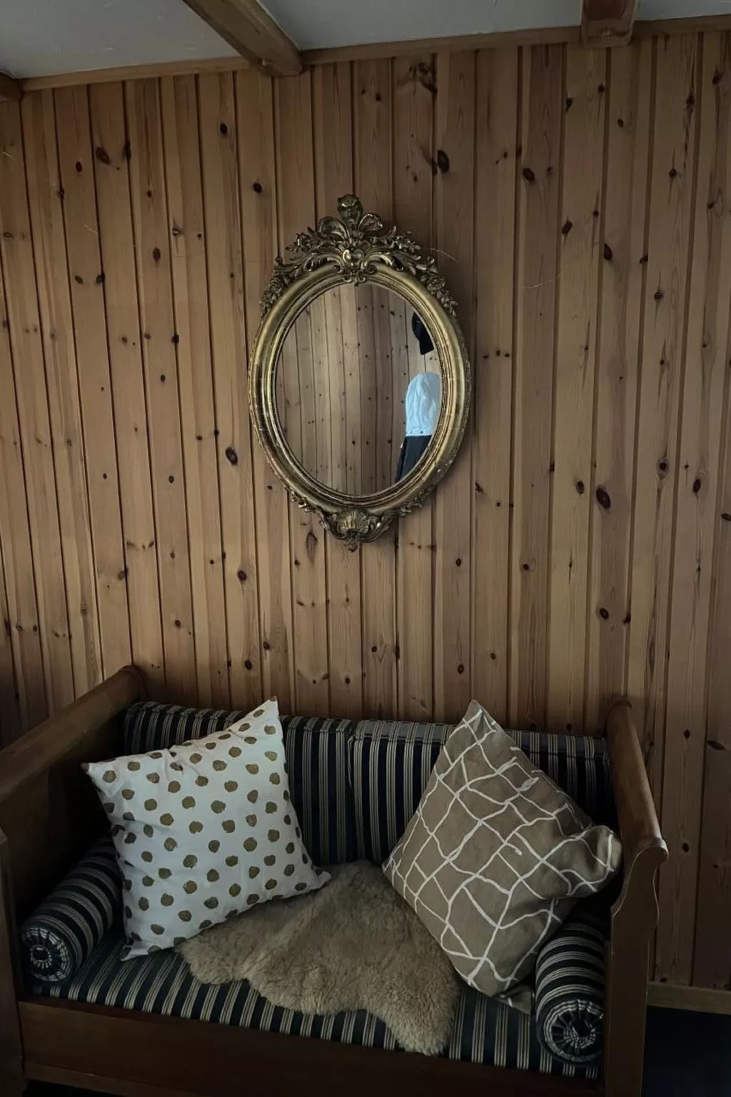 Mit Bergblick-Binnen