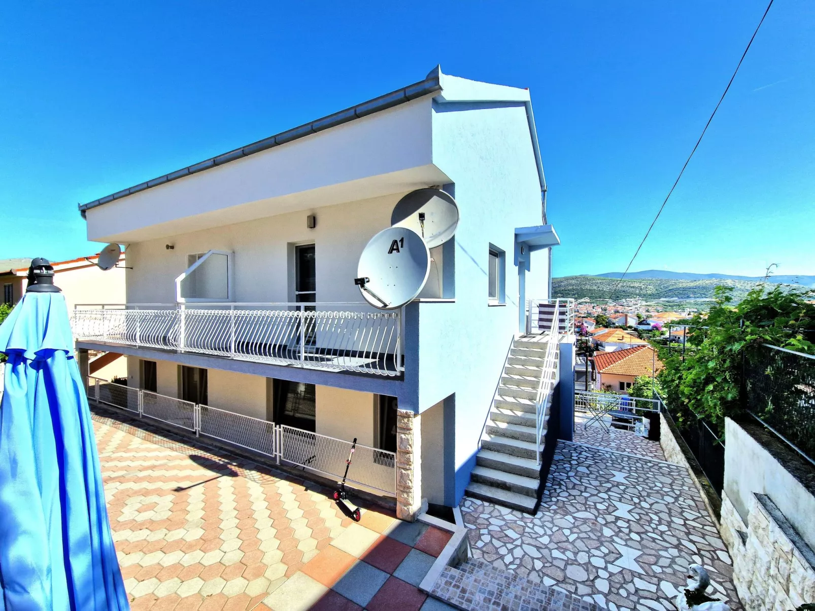 Nahe der Altstadt mit Meerblick-Buiten