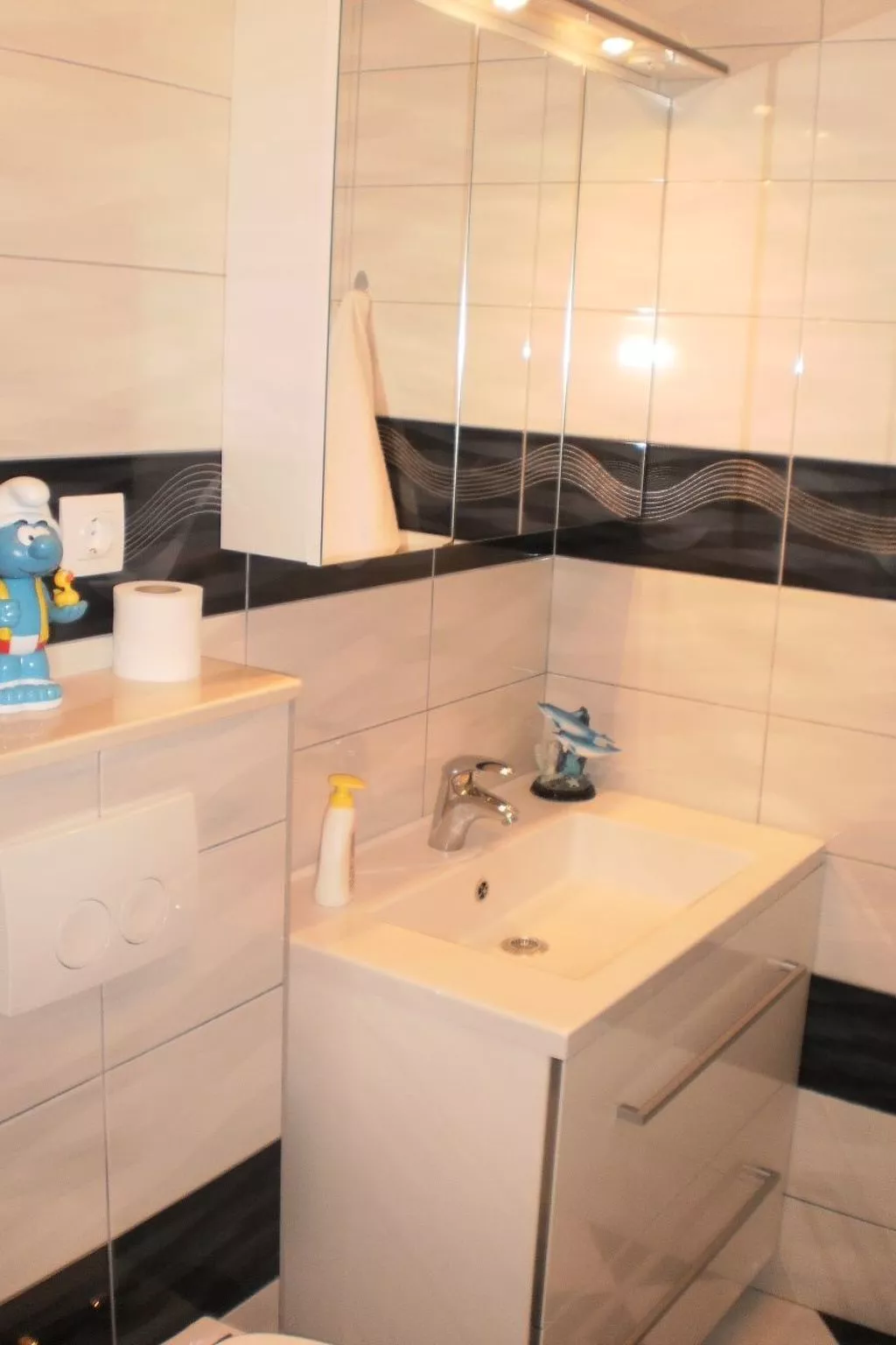 Moderne Ferienwohnung in Omiš mit Terrasse und Garten-Image-tags.info