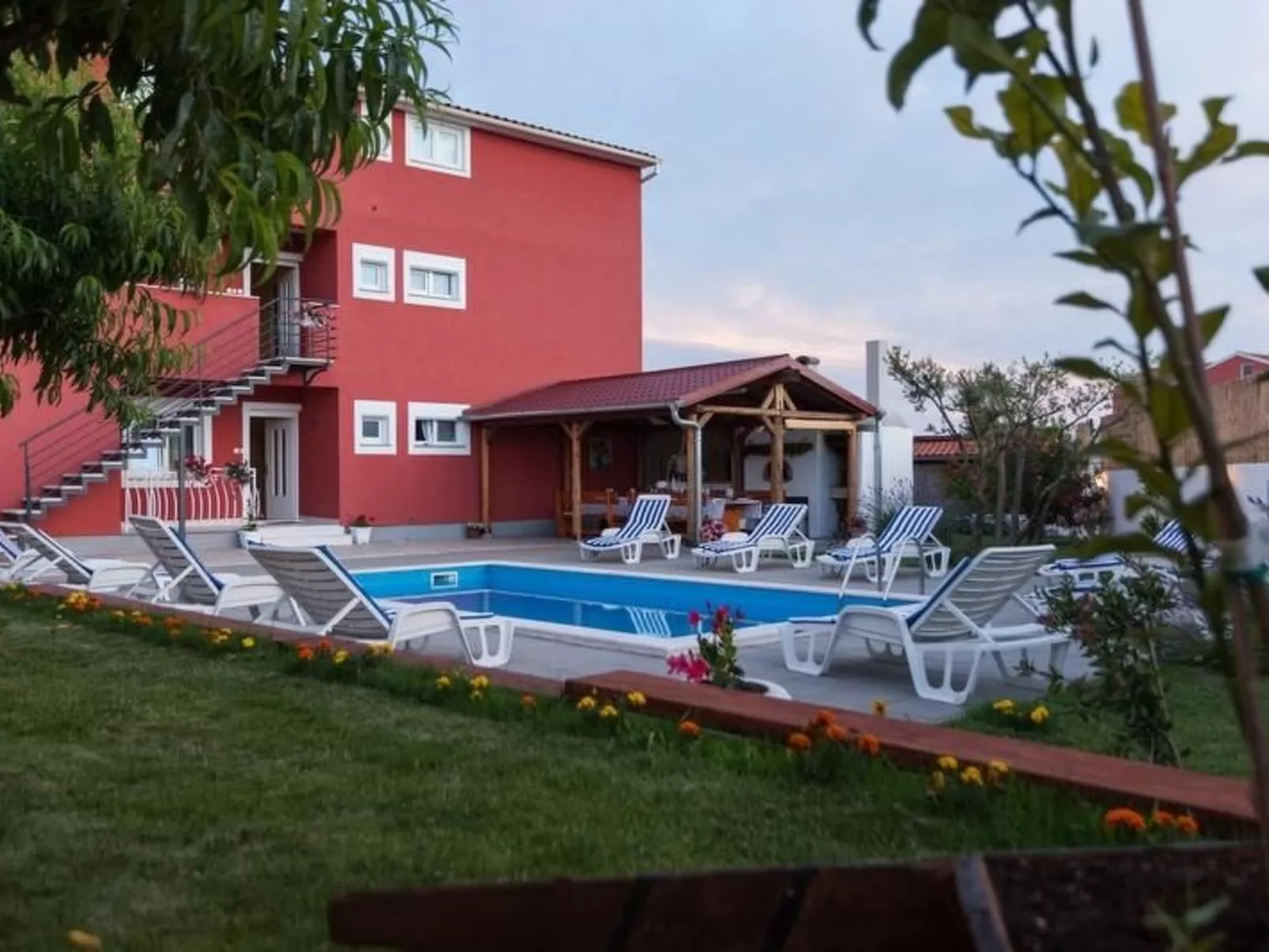 In Rovinj mit Großer Terrasse-Buiten