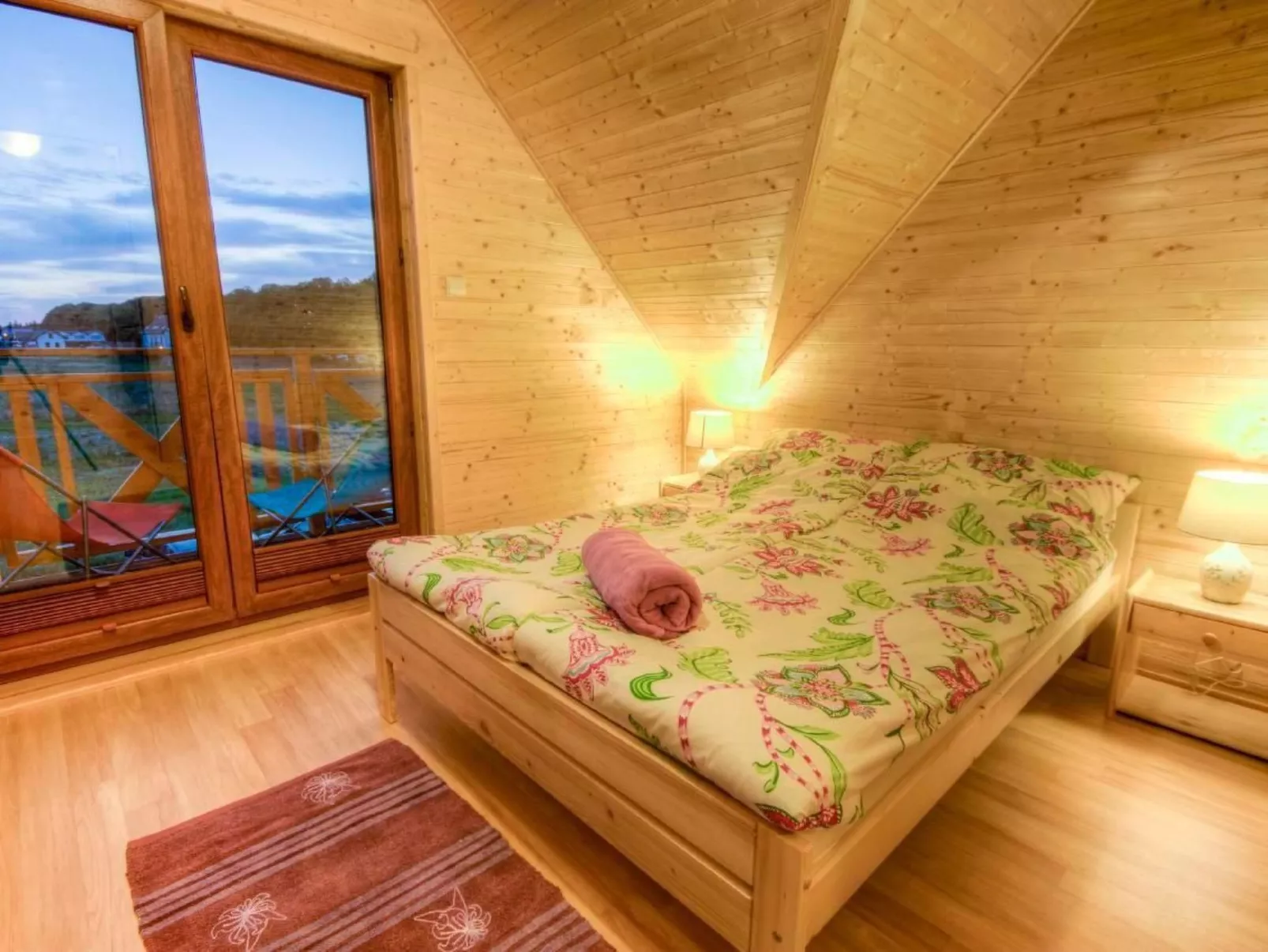 "Cottage2" in einem eingezäunten Gebiet-Image-tags.info