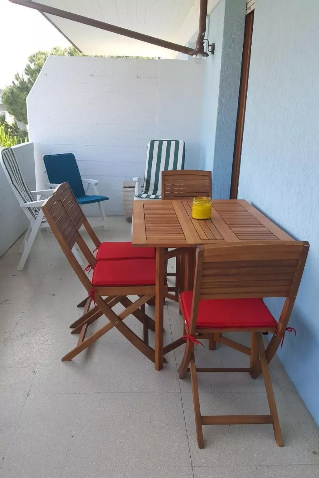 Mit privater Terrasse-Buiten