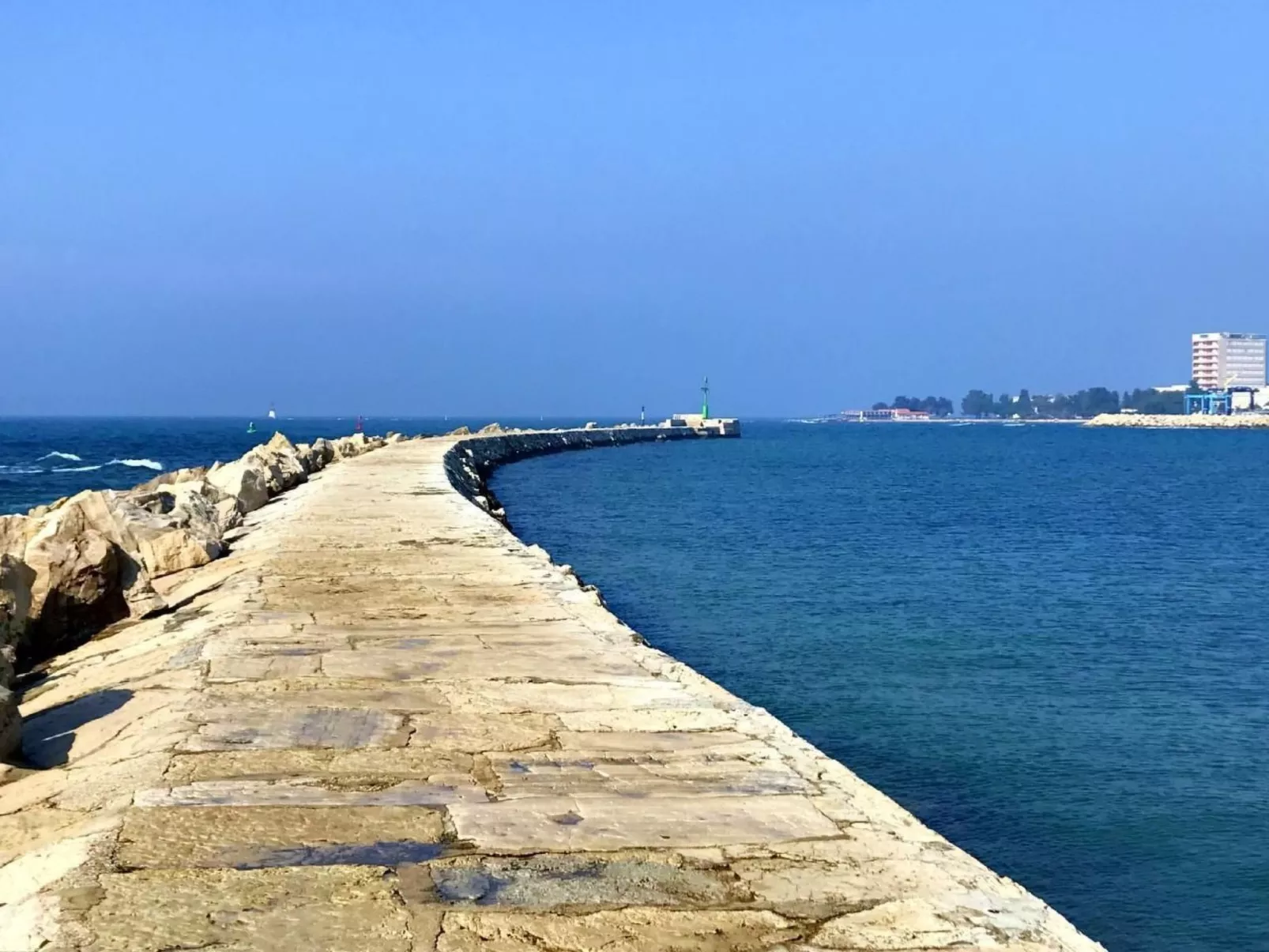 GALLERY SANDRO-Buiten