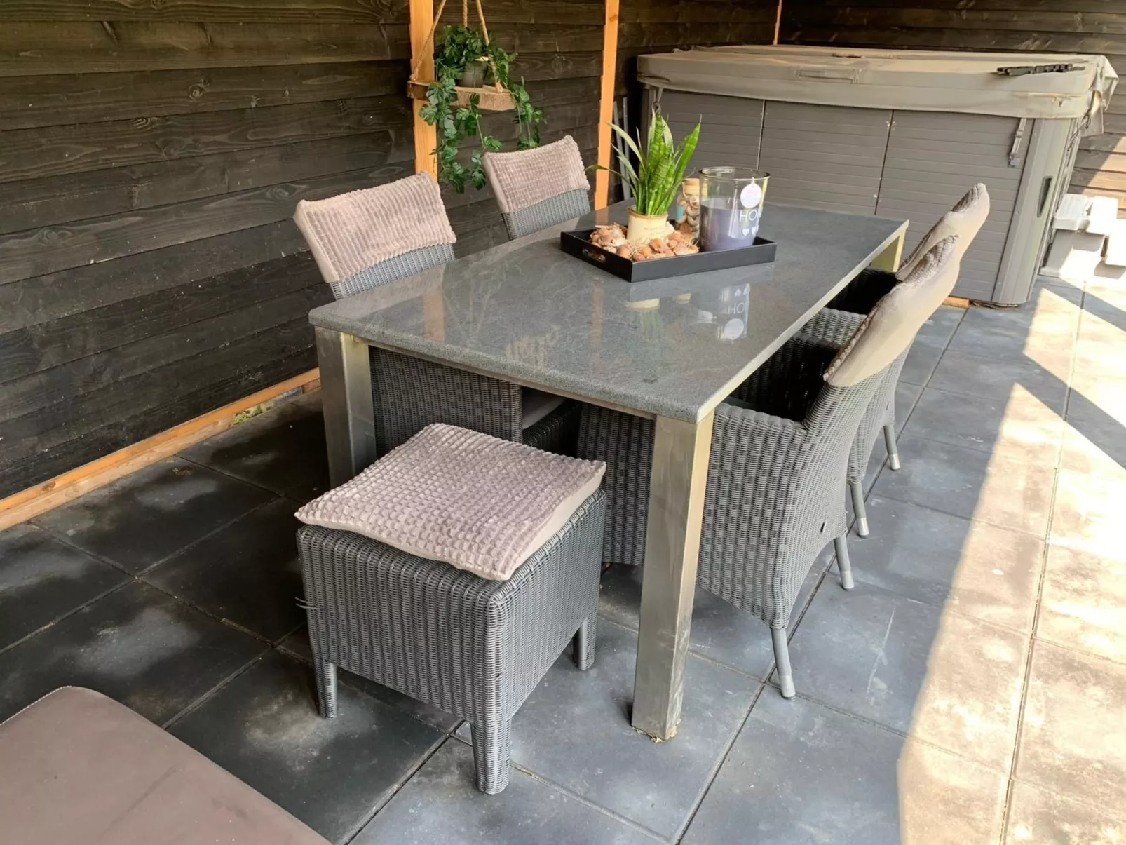 Mit Whirlpool-Buiten