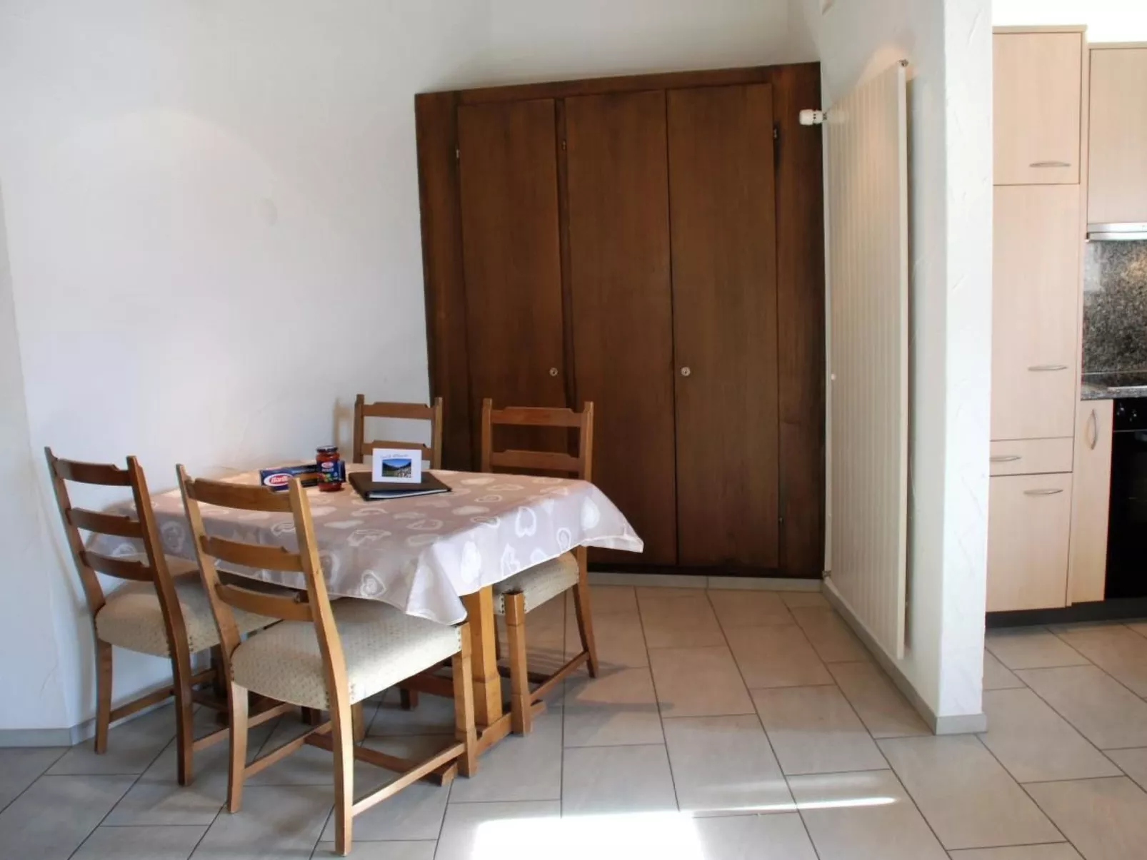 Arnica 4-Image-tags.info