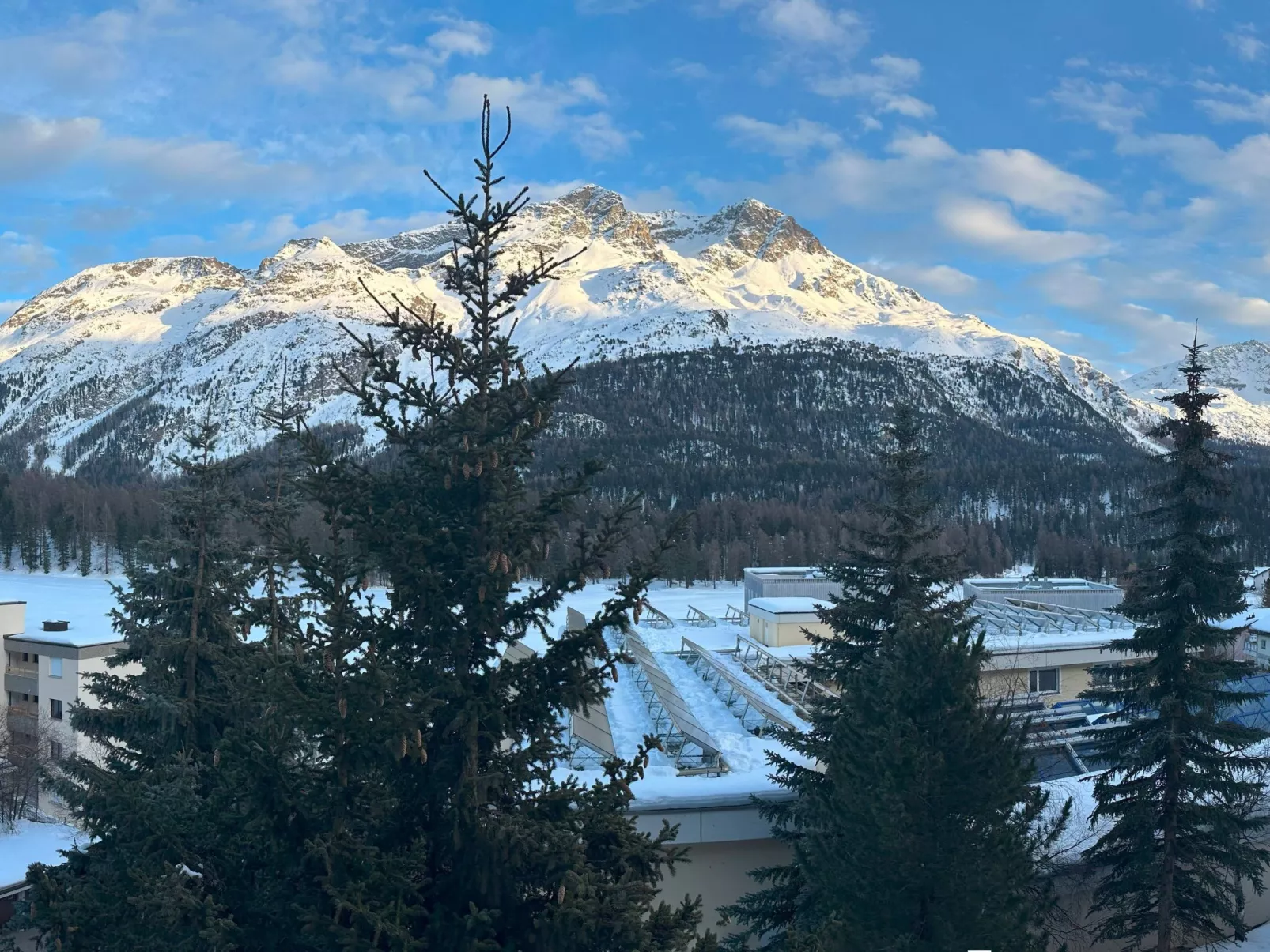 Apt 411 Hotel Europa-Buiten