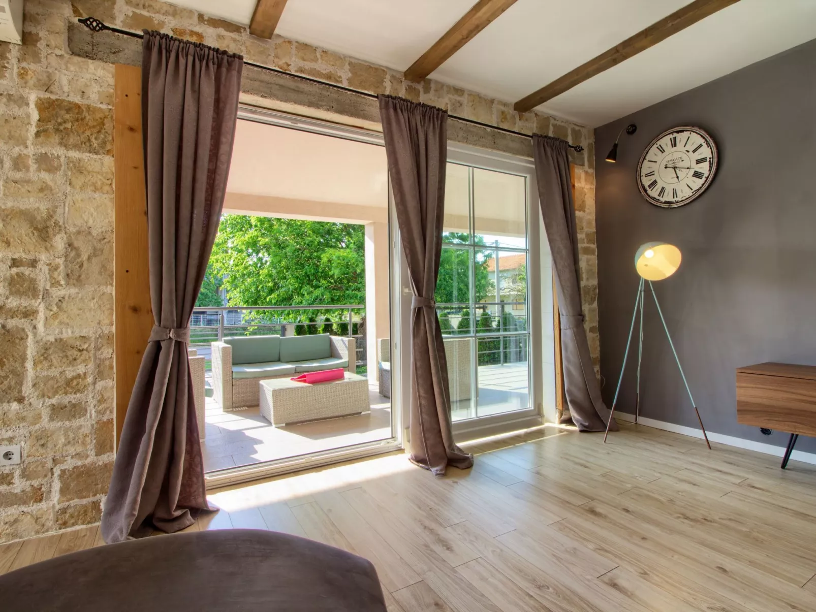 Ferienvilla 'Villa Nikolina' mit privatem Pool-Binnen