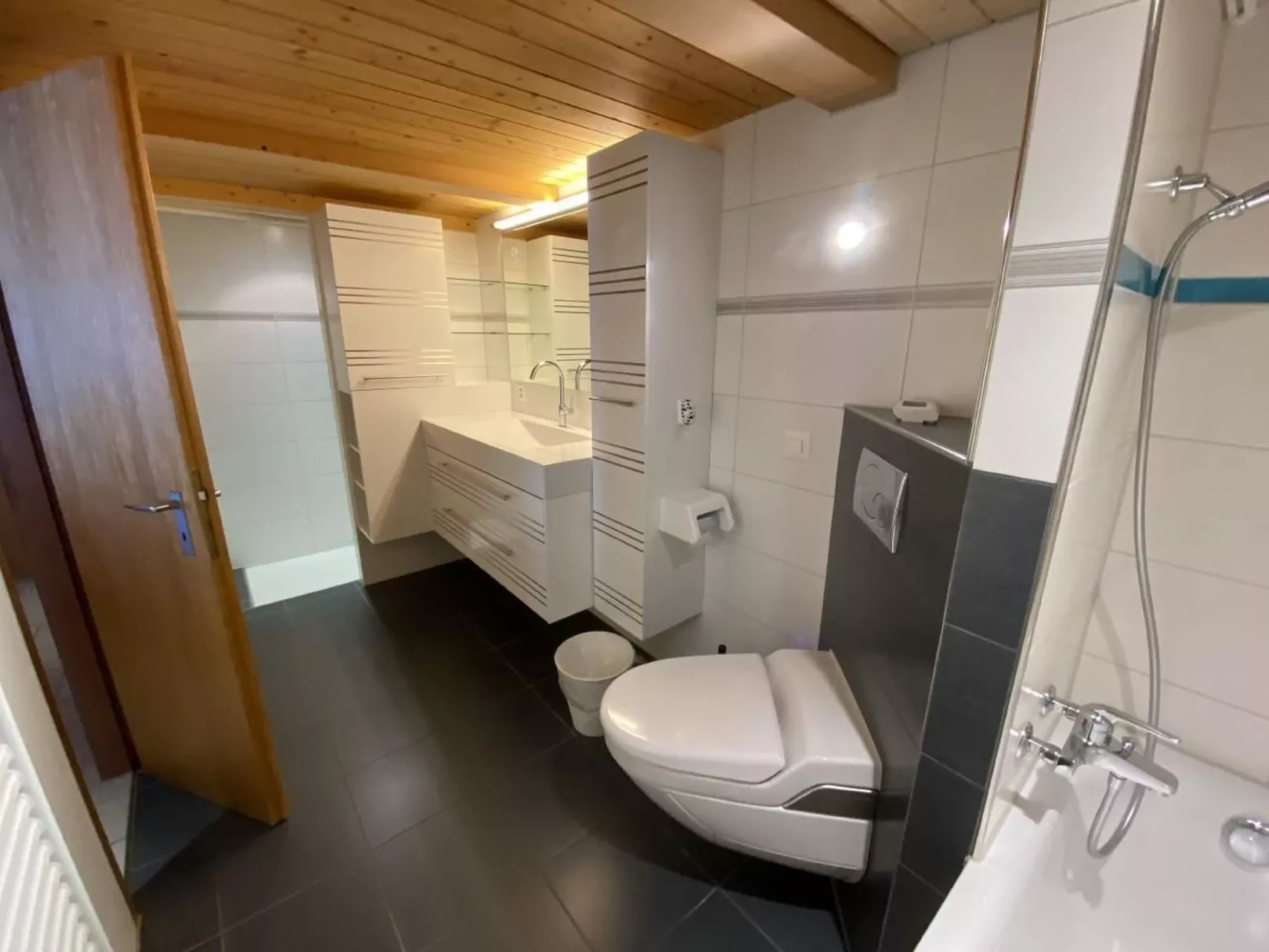 Familien-Apartment Esther's Guesthouse-Binnen